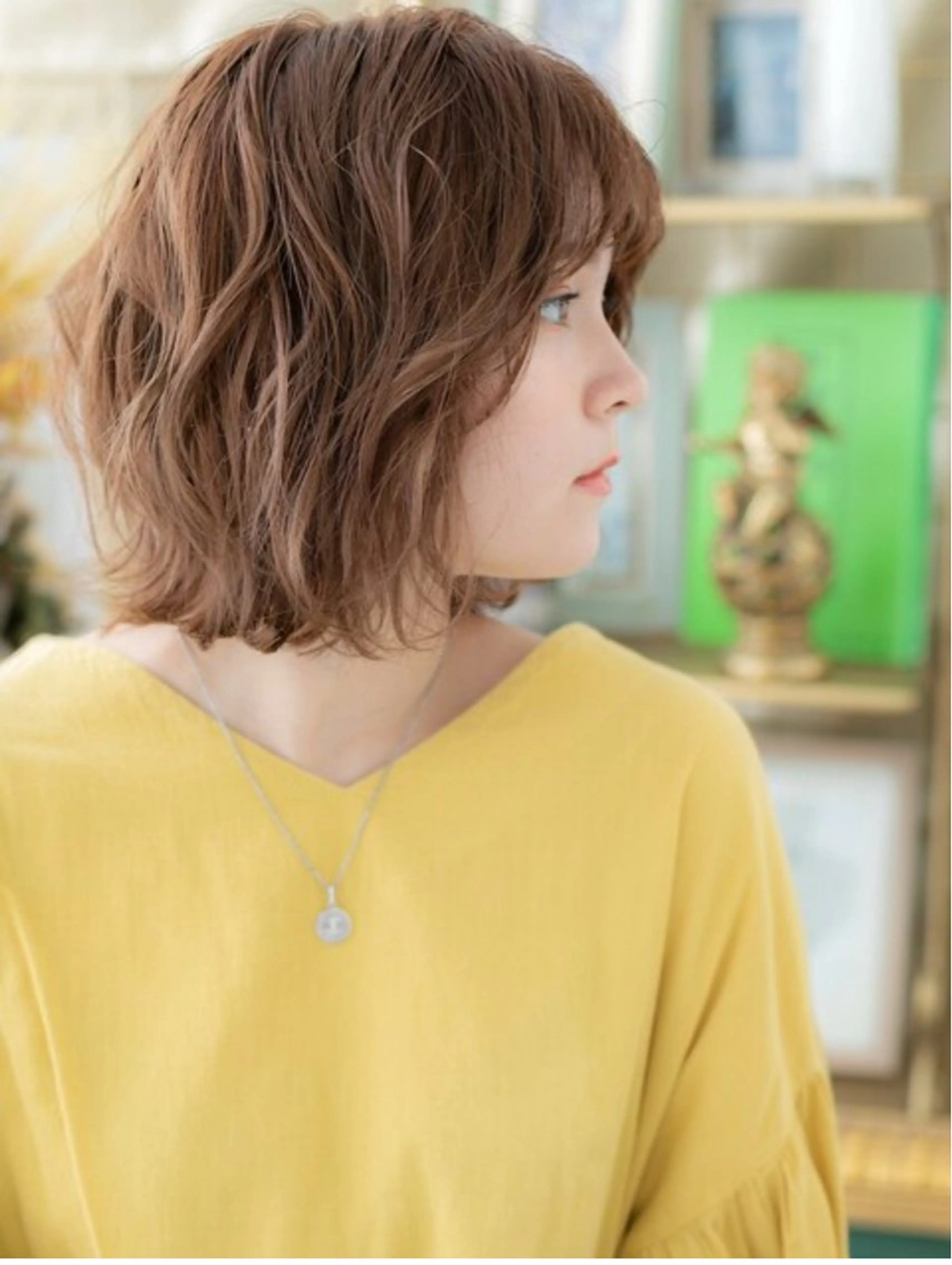 ミディアム カラー パーマ ヘアアレンジ 切りっぱなしボブ ミディアムパーマ アッシュ ミルクティーアッシュ ボブ 💧艶髪ストレート ✨ロング／府川直樹のヘアスタイル