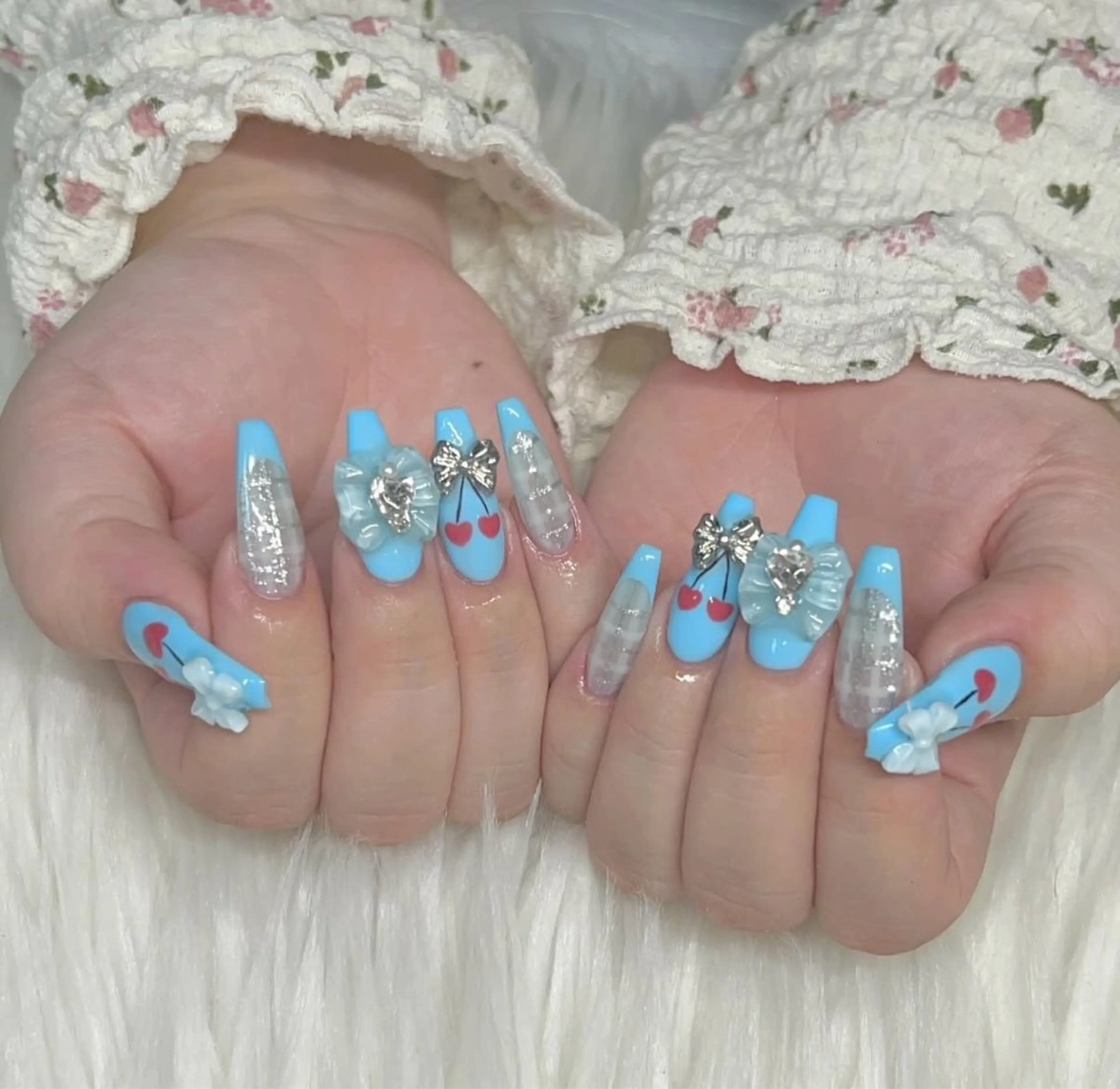 ネイル RIKO YUKAのネイルデザイン