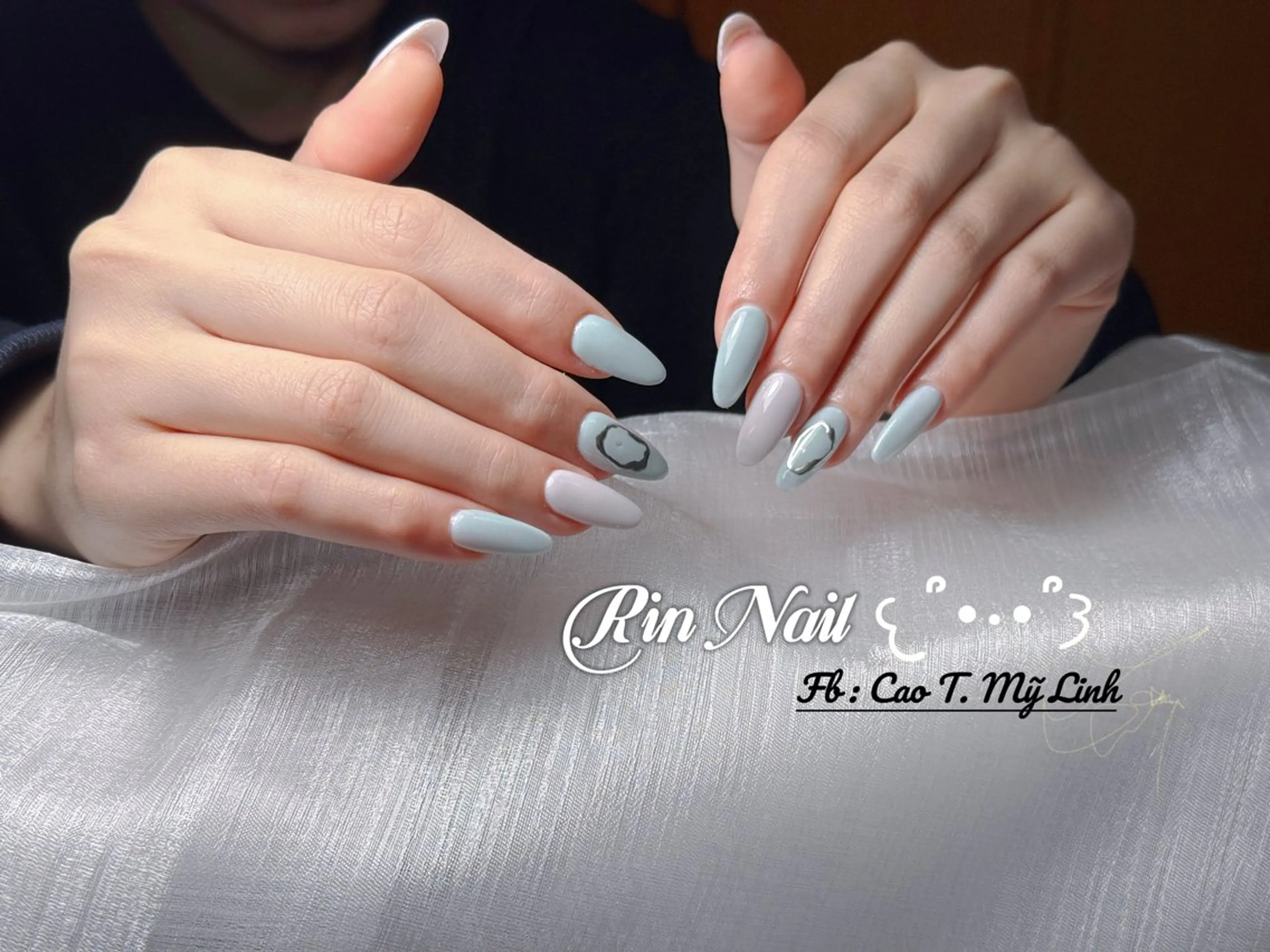 人気No.1✨シンプルネイル👉の写真