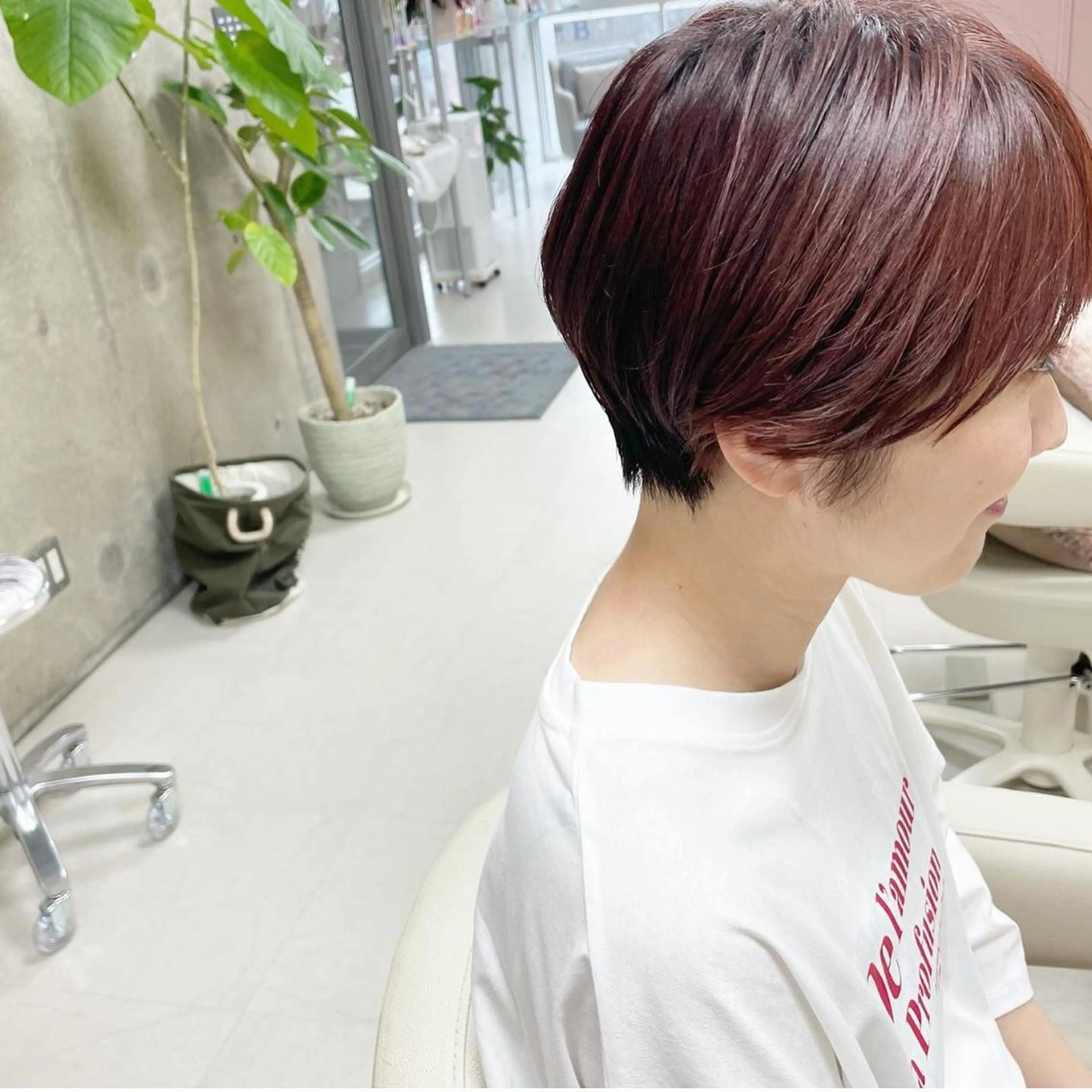 ショート カラー ハイライトカラー ハイライト カット ヘアカラー トリートメント 坂本 沙也加のヘアスタイル