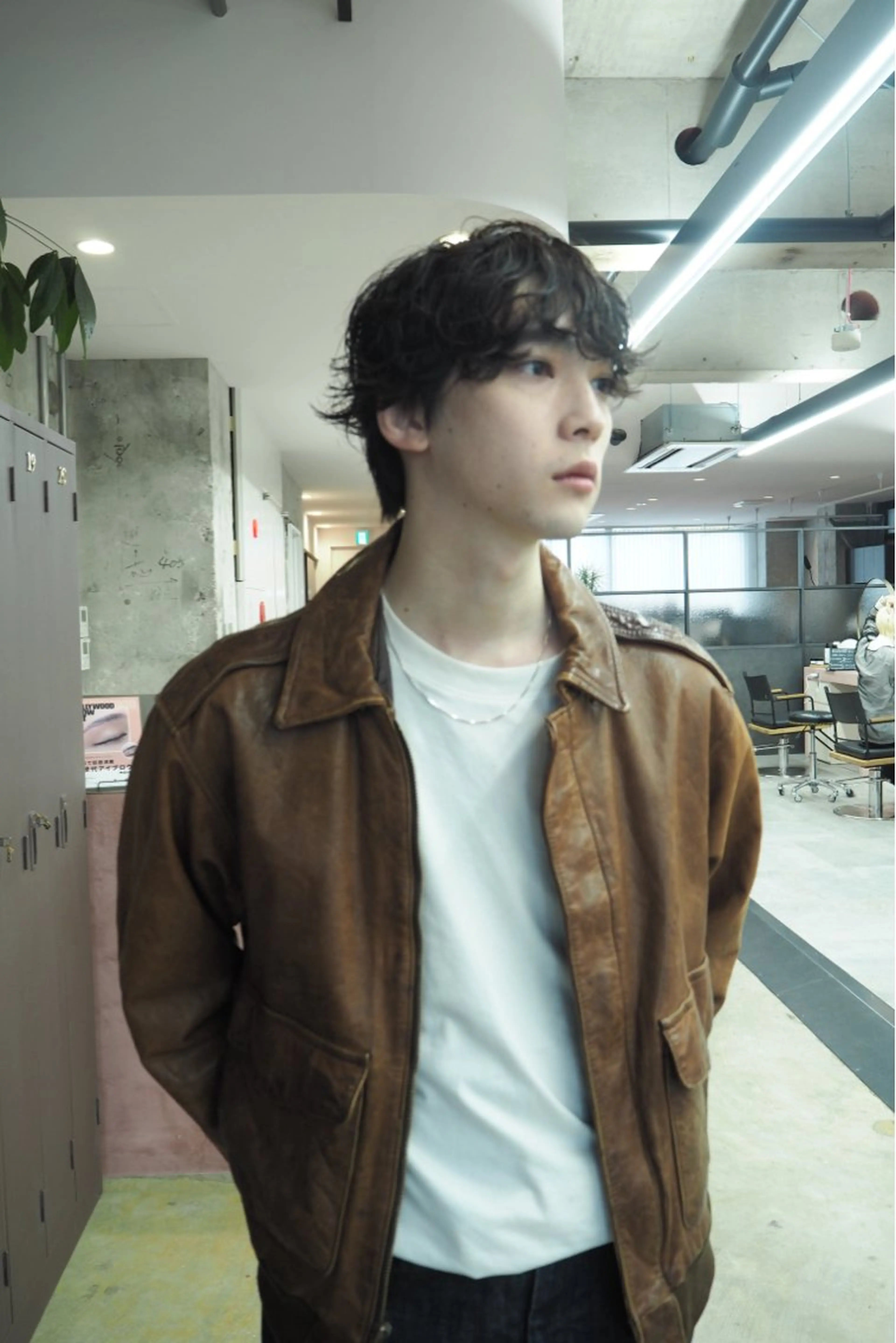 ショート パーマ メンズ 愛加ブリーチ・ レイヤー・パーマのヘアスタイル