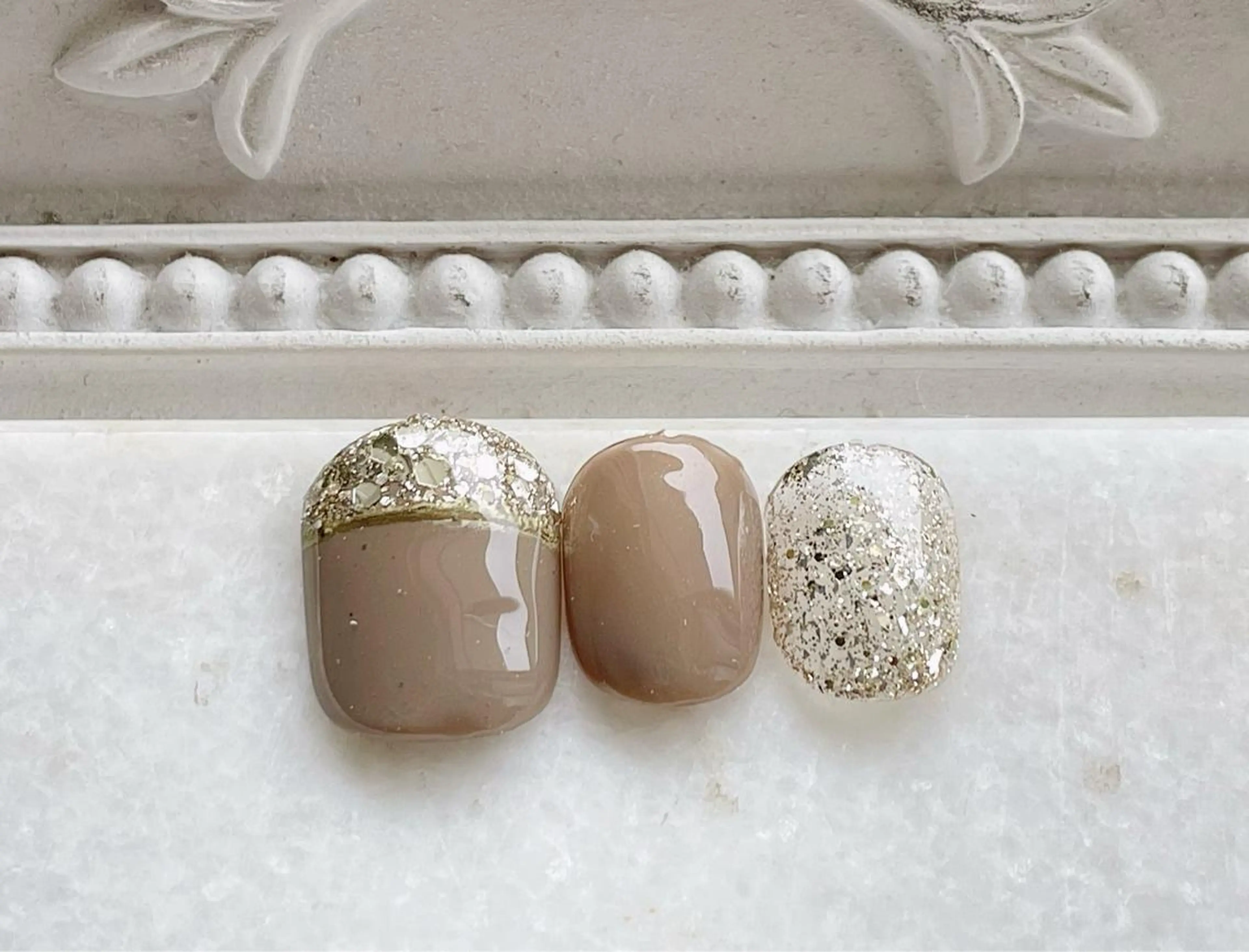 ネイル フットネイル ジェルネイル キラキラネイル パラジェル フットネイル Satomi  のネイルデザイン