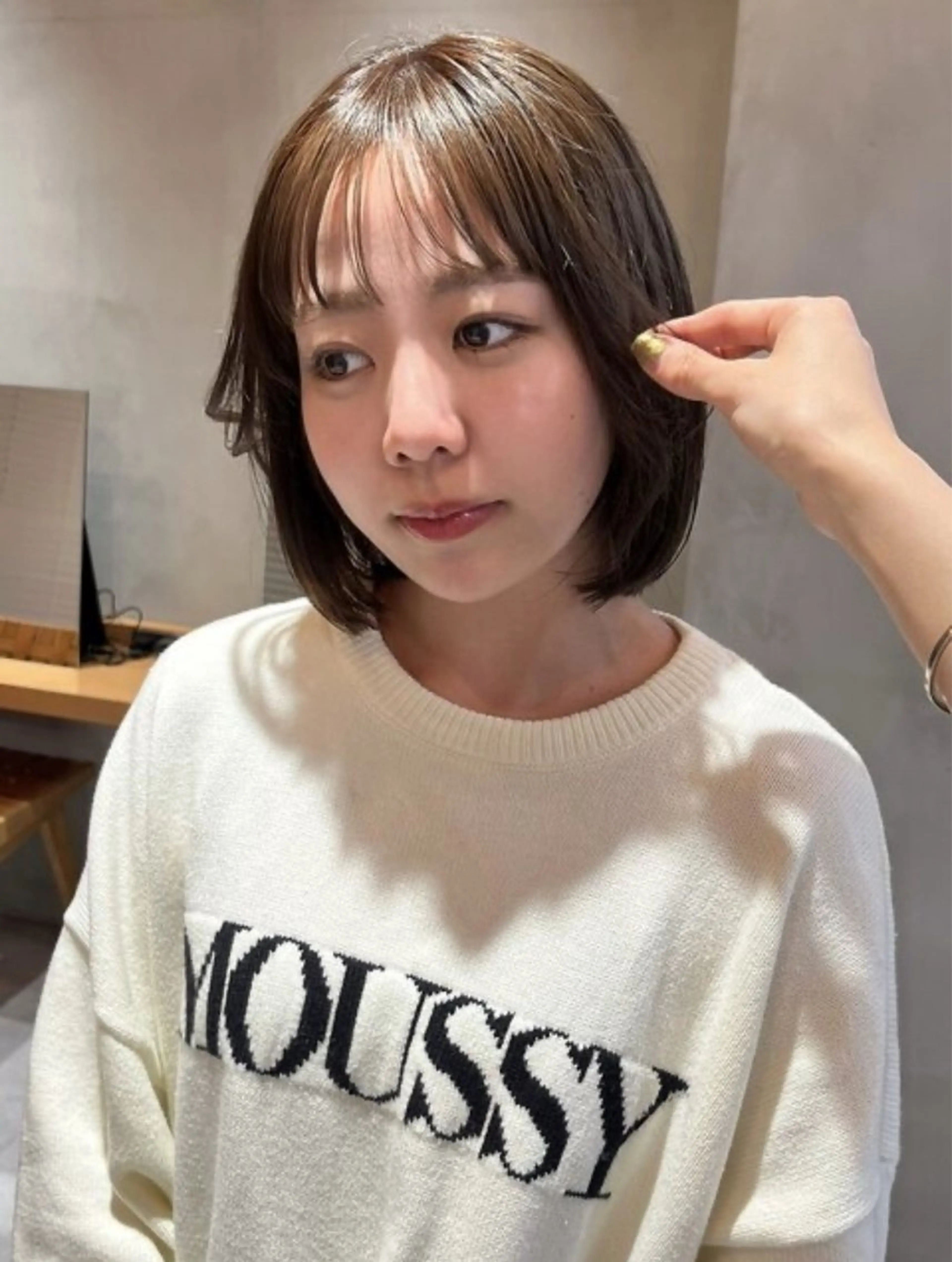 ミディアム カラー ヘアカラー ブリーチ/ウルフ/ スパイキーショートのヘアスタイル