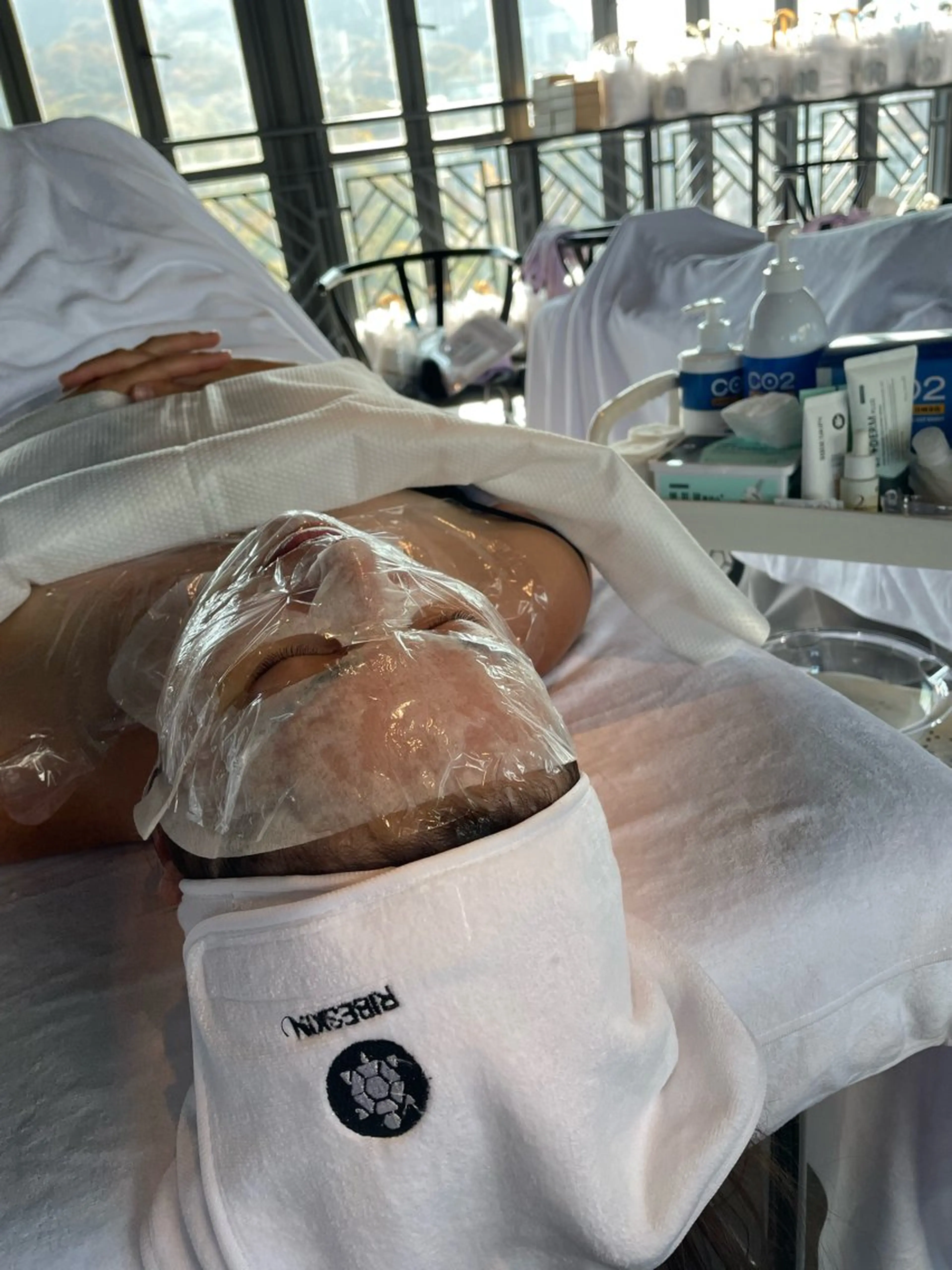 初めてのフェイシャルスタートするならまずは‼️土台の整えから✨️国内最高濃度炭酸ガスパックカーボキシー🫧の写真