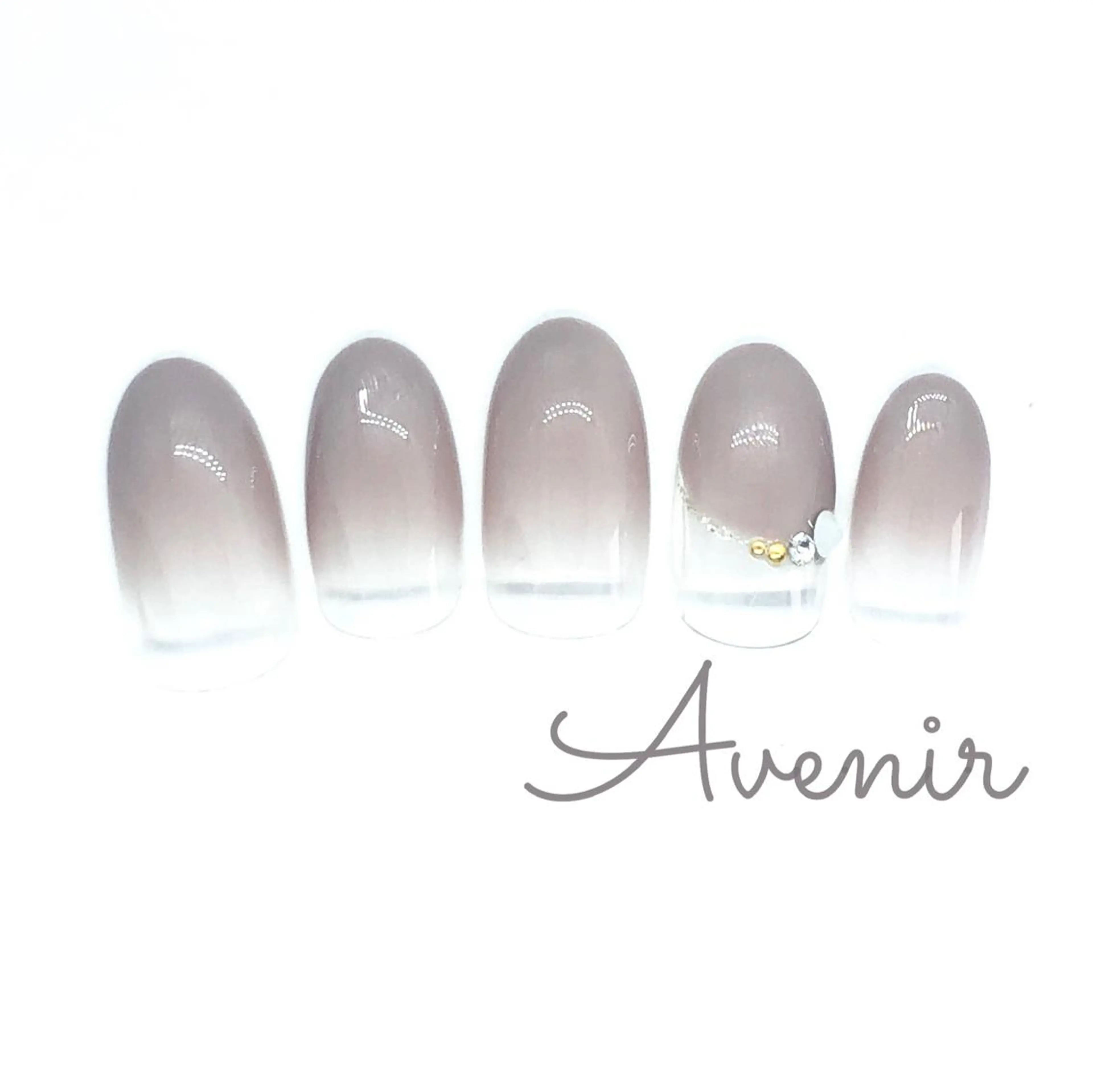 ネイル Avenir 表参道 nail＆eye予約のネイルデザイン