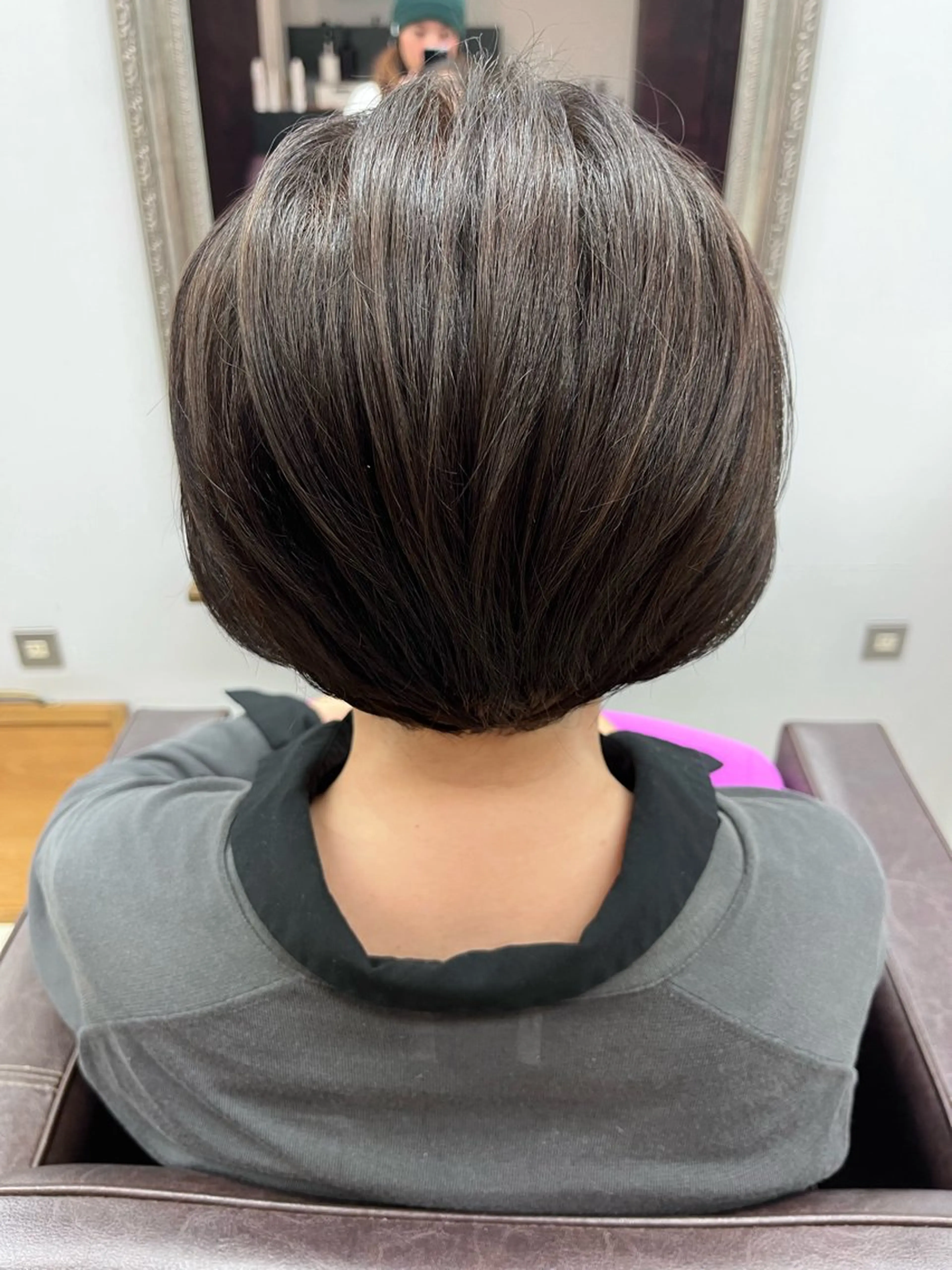 ショート カラー ハイライトカラー ハイライト 産休の為お休みです! 小島凜のヘアスタイル