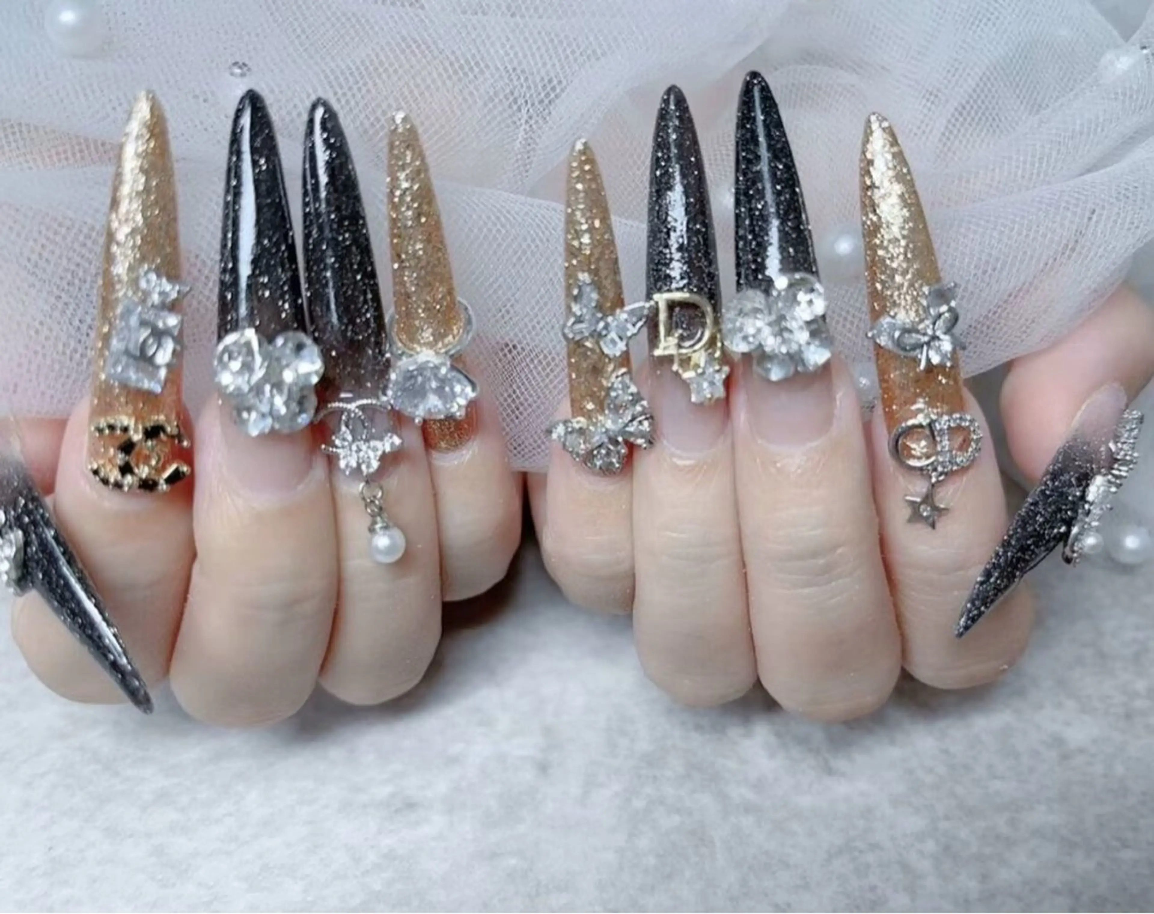 ネイル UMI ネイルサロン新宿🎀のネイルデザイン