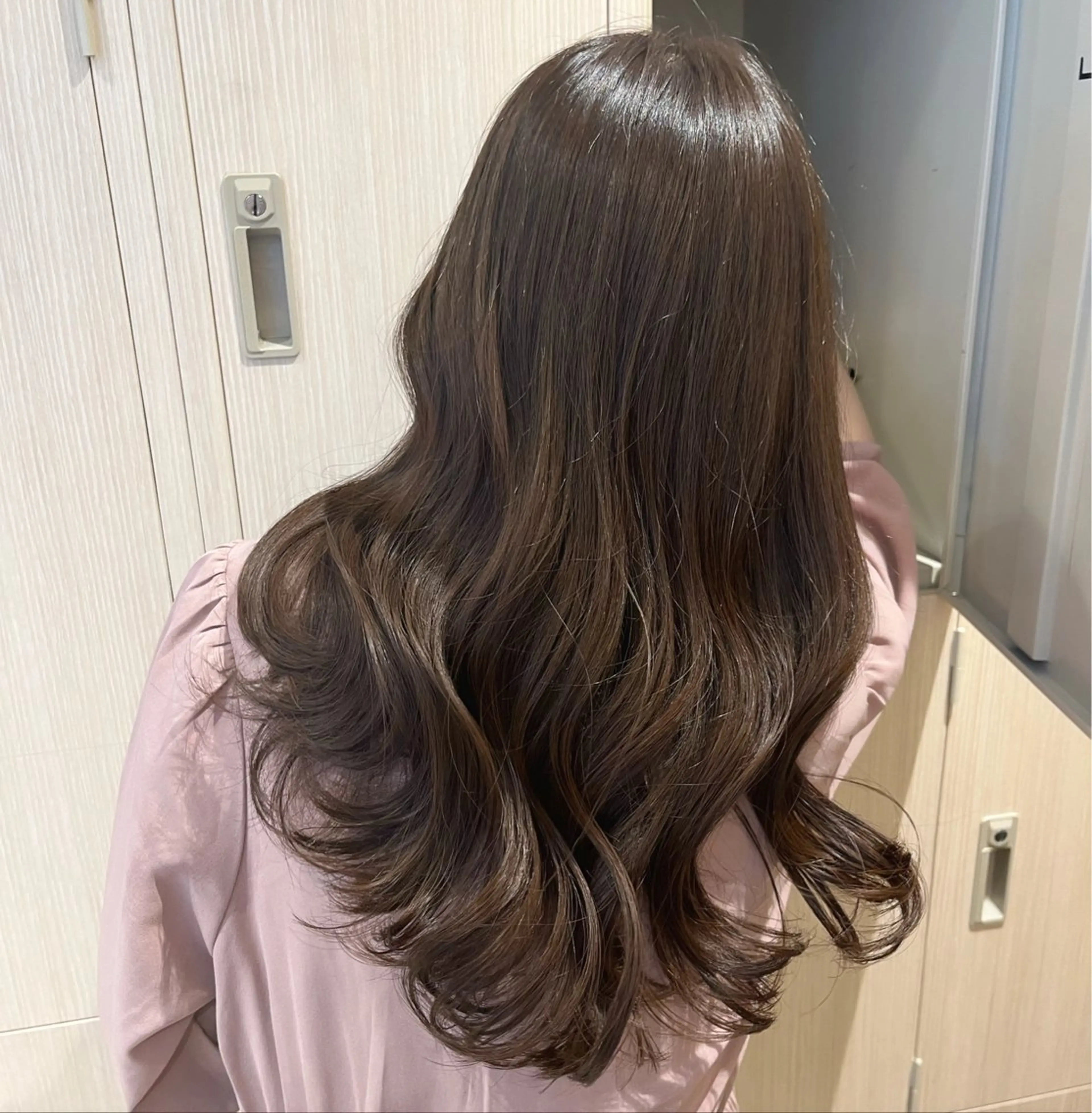 ロング カット 森野美咲🇰🇷 レイヤー/顔周りのヘアスタイル