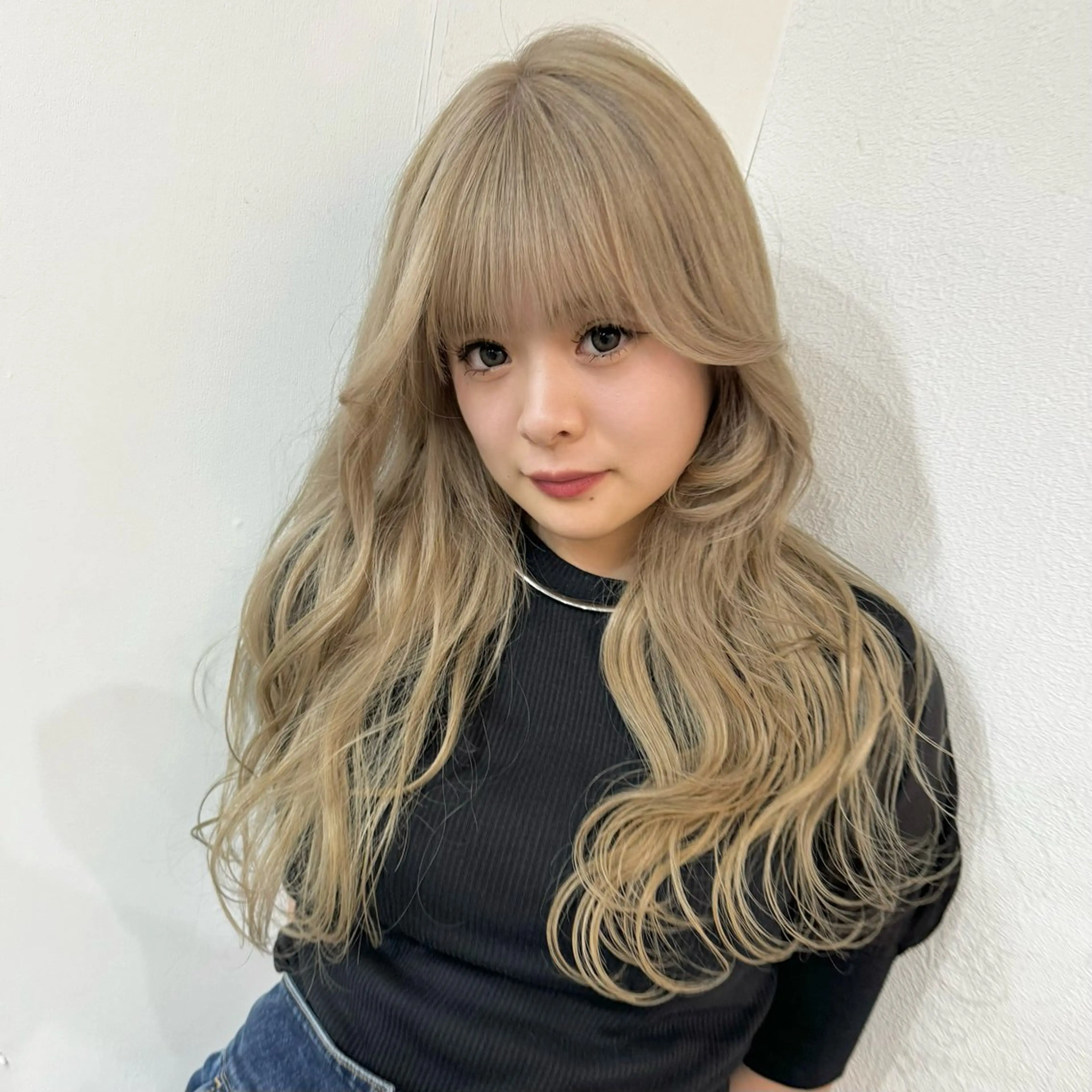 カラー ベージュカラー グレージュ ハイトーンカラー ハイトーンベージュ ミルクティーベージュ ヘアカラー トリートメント エクステモデル募集 💗大阪梅田/川上のヘアスタイル