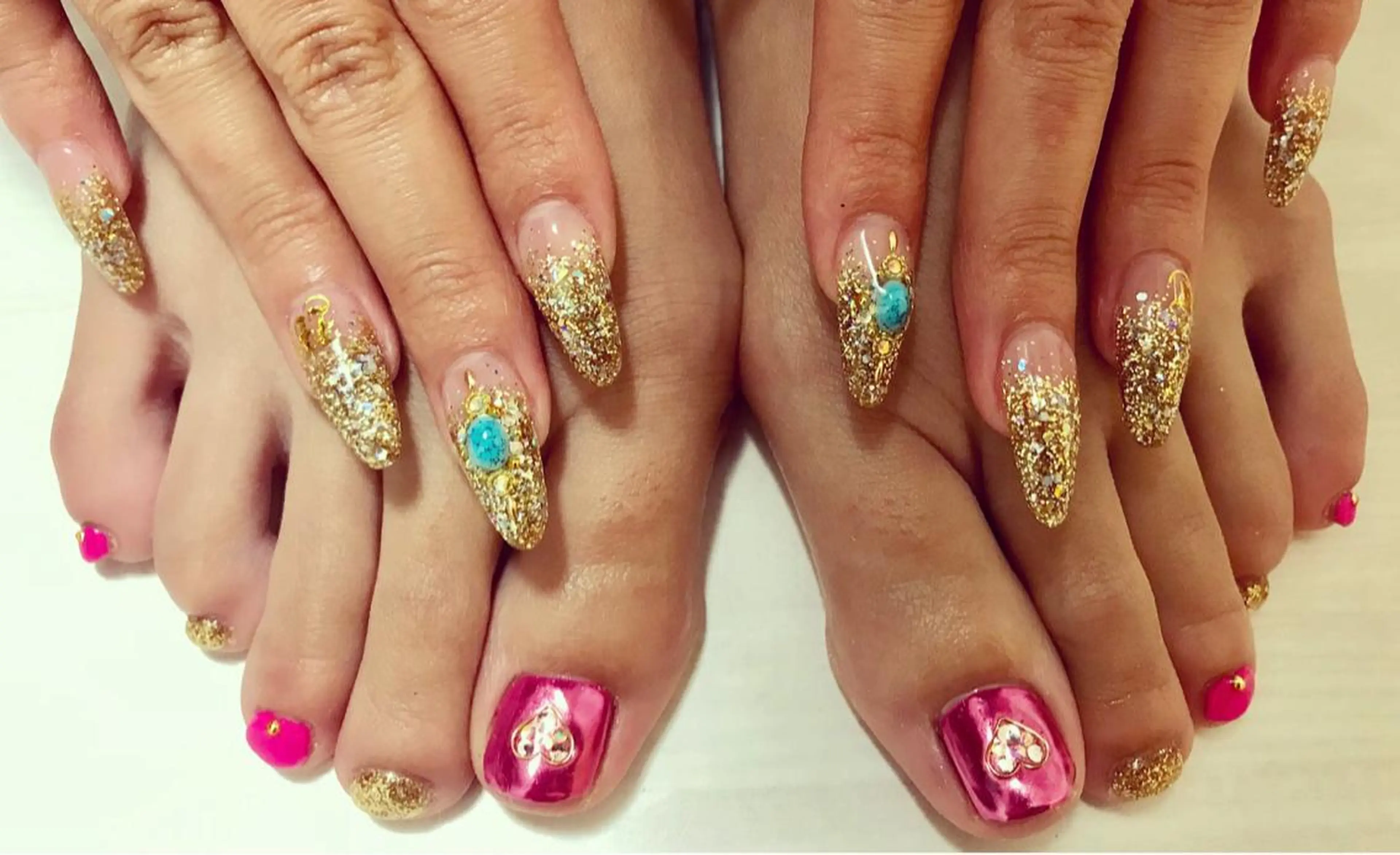 ネイル フットネイル ミラーネイル NAIL salon ACEのネイルデザイン