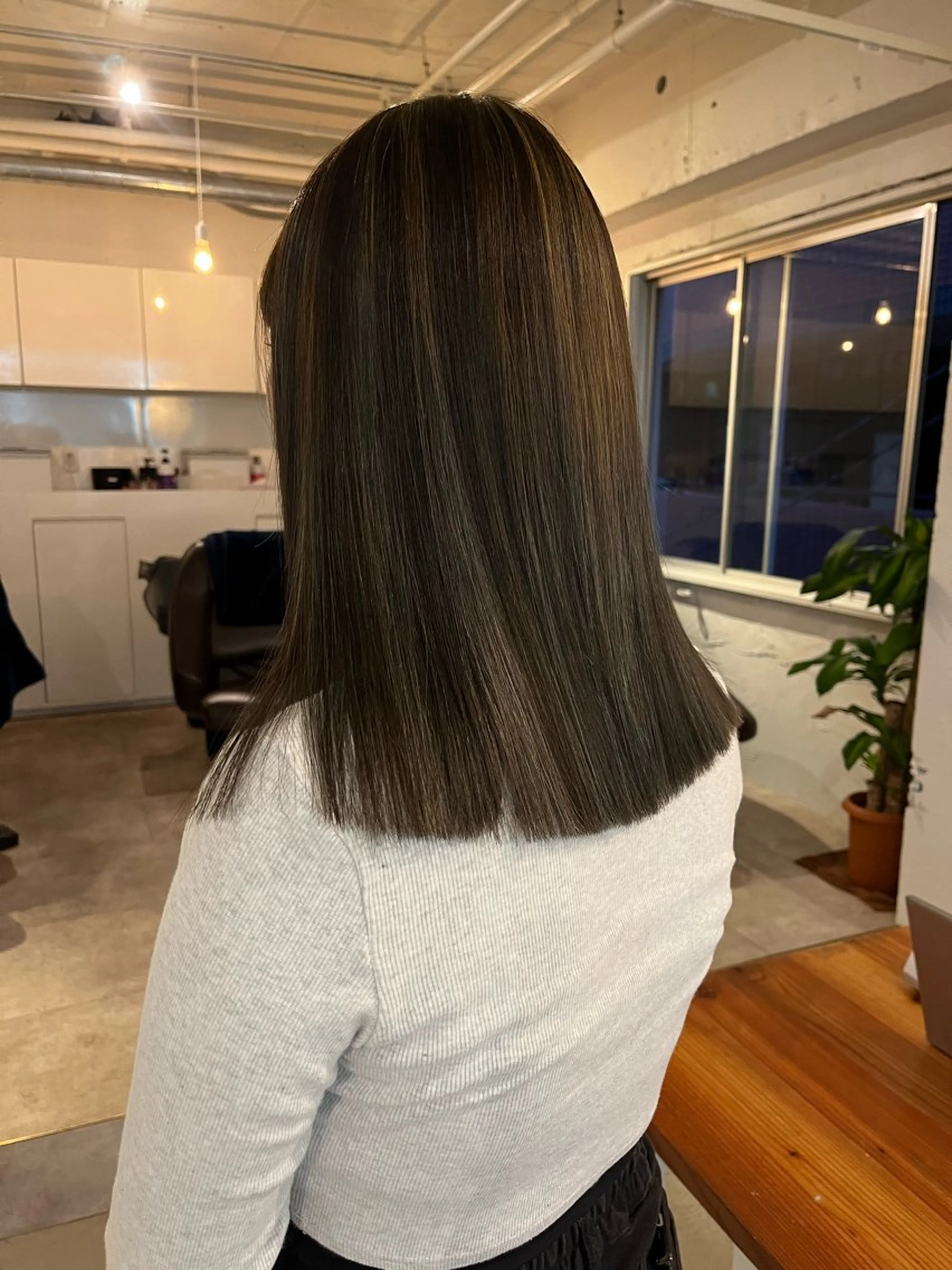 セミロング ヘアカラー トリートメント 横浜美容室LINE /古賀紅音のヘアスタイル