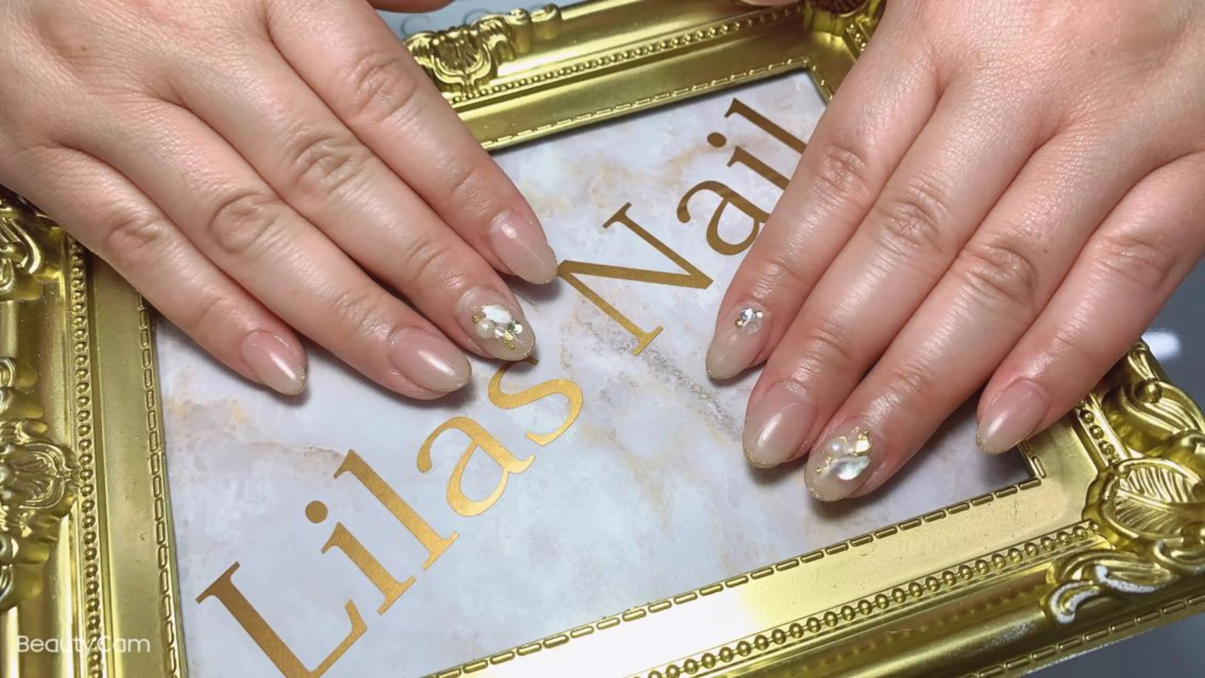 ネイル ラメ(グリッター) Lilas Nailのネイルデザイン