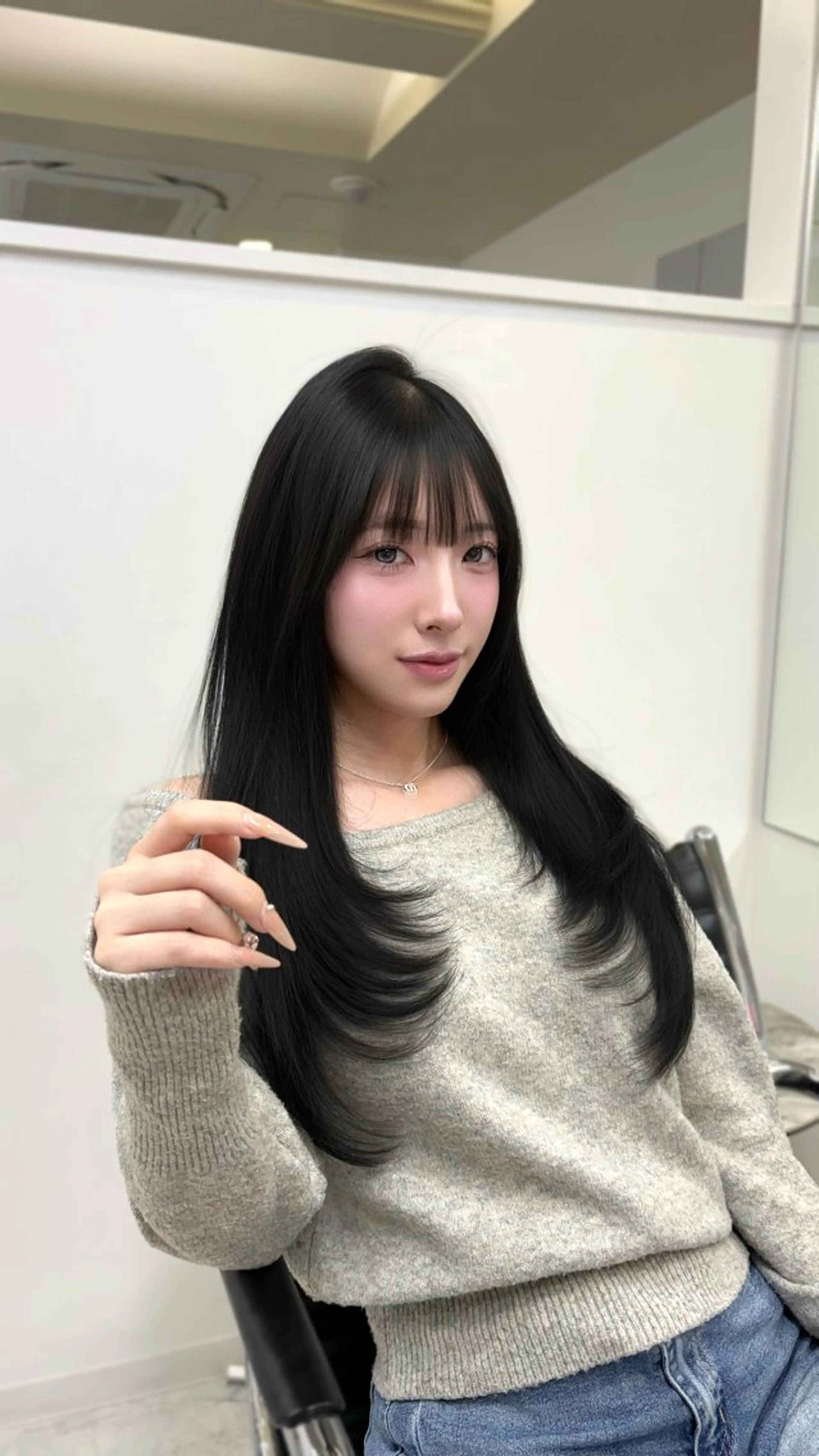 ロング カット ヘアカラー ワンホン級艶髪 🤍𝑀𝐼𝐻𝑂のヘアスタイル