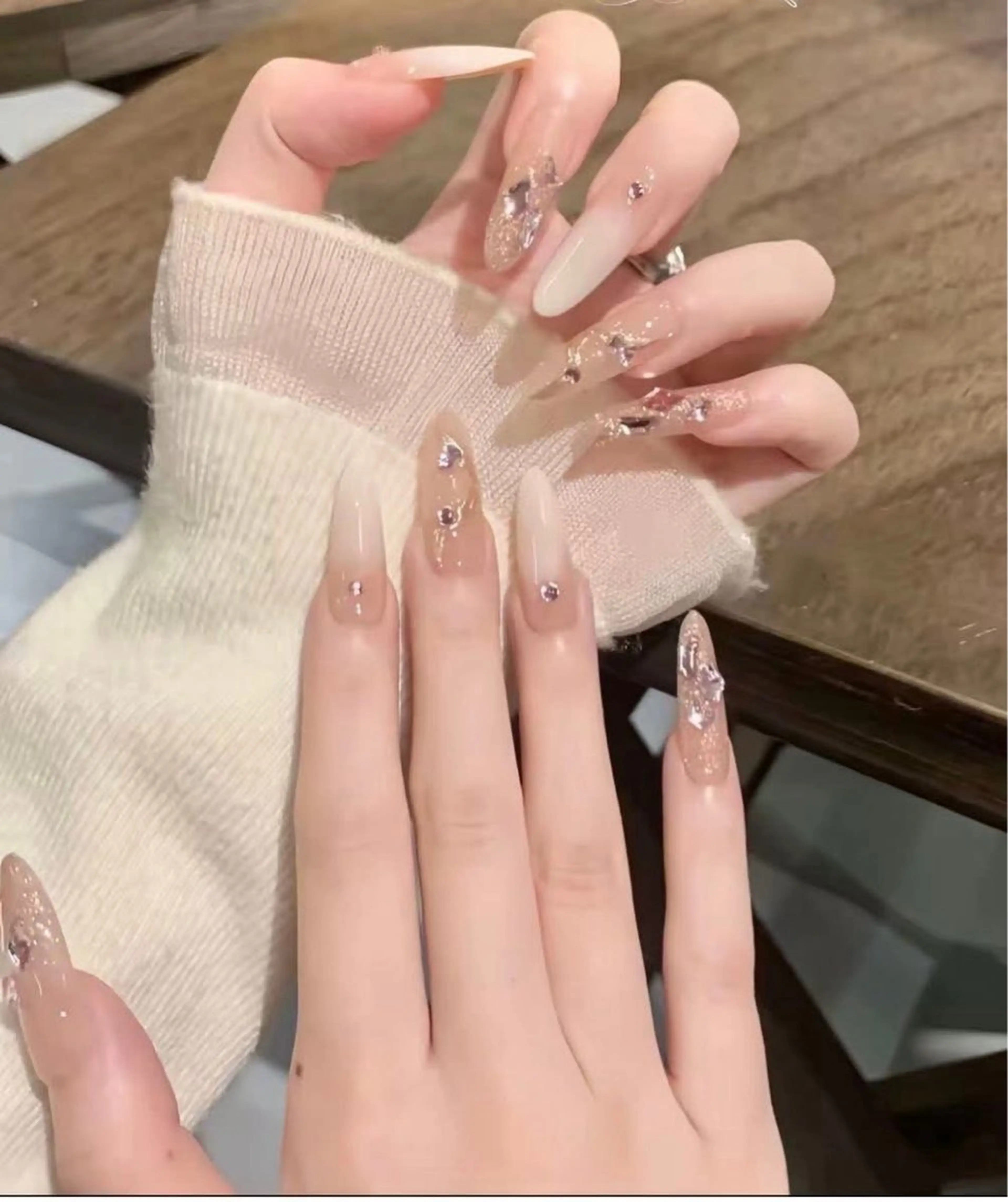 ネイル MQueen ネイルサロンのネイルデザイン