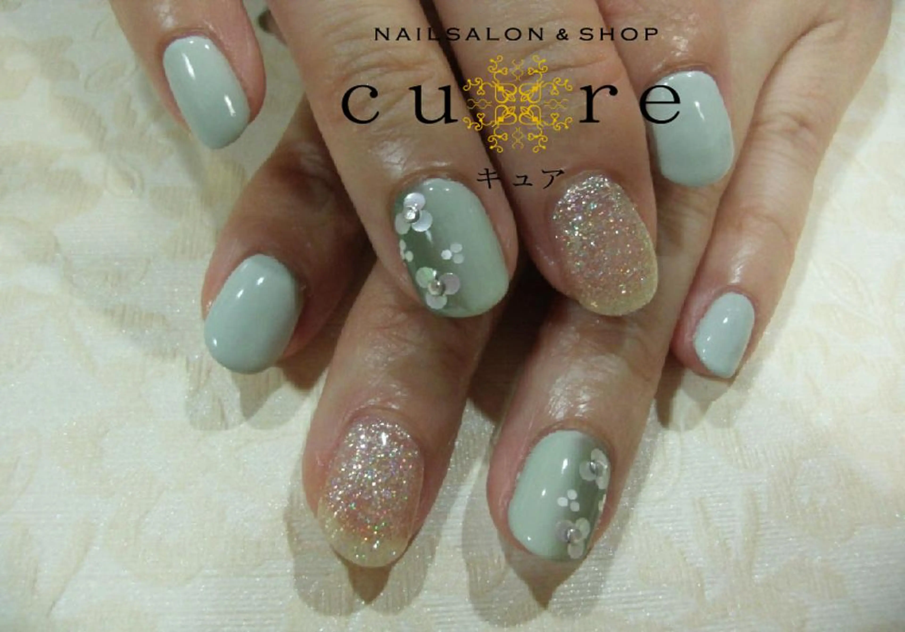 ミディアム ネイル ハンドネイル ネイルサロン Cureのネイルデザイン