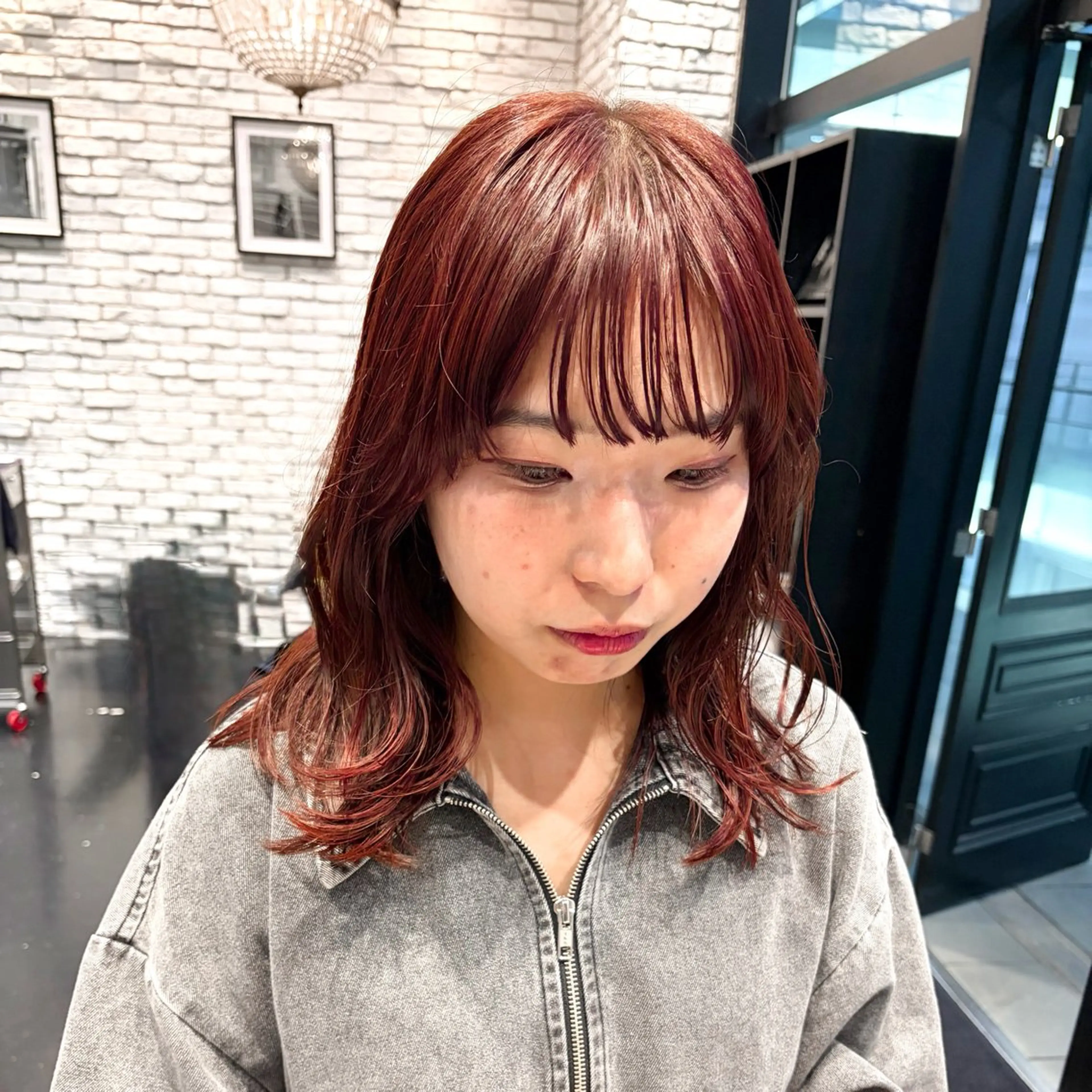 ミディアム レイヤーカット カット ヘアカラー 好光 優香のヘアスタイル
