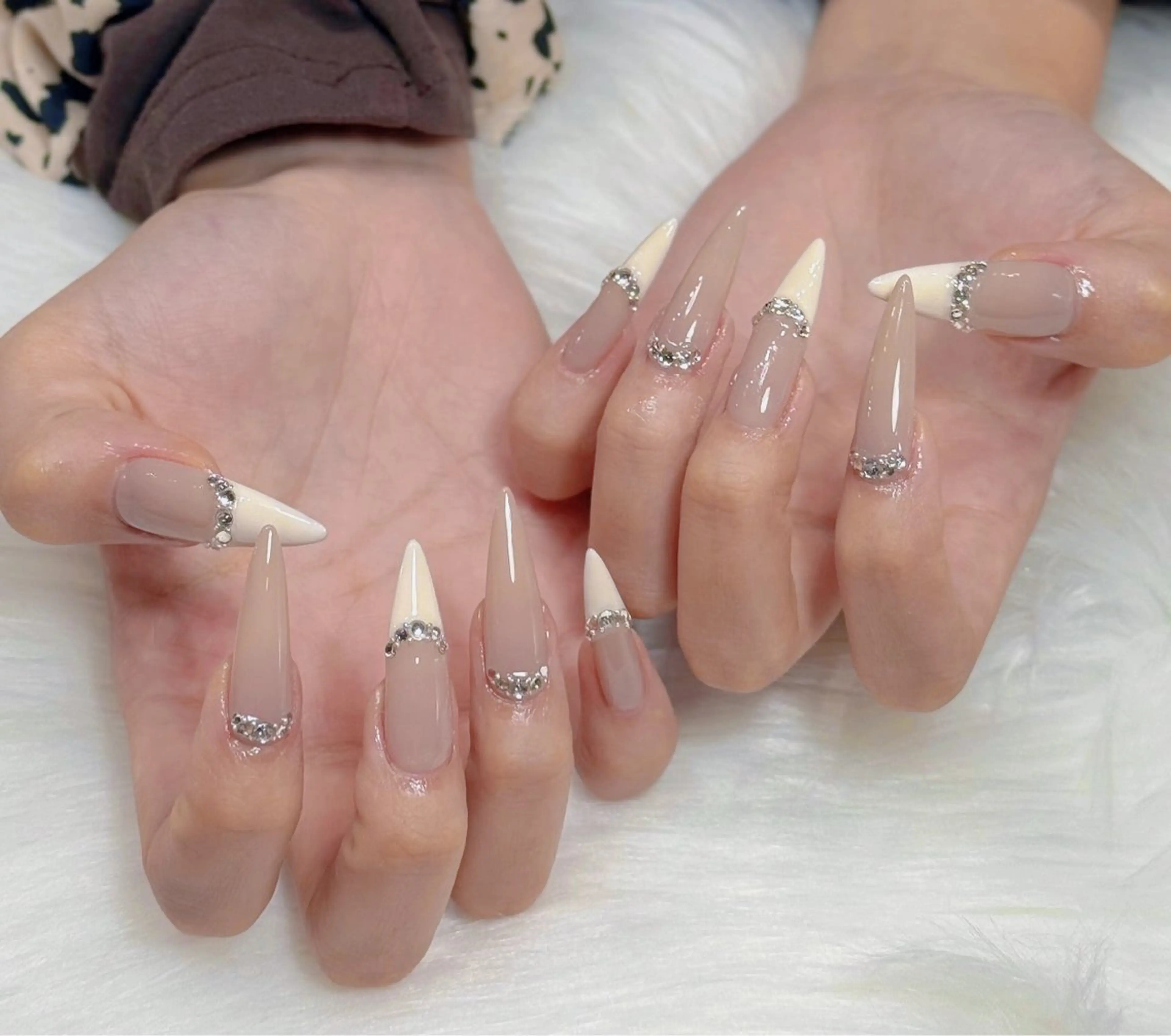 ネイル アートネイル オーロラネイル ジェルネイル 韓国ネイル ロングネイル ハンドネイル Nichi Nailsのネイルデザイン