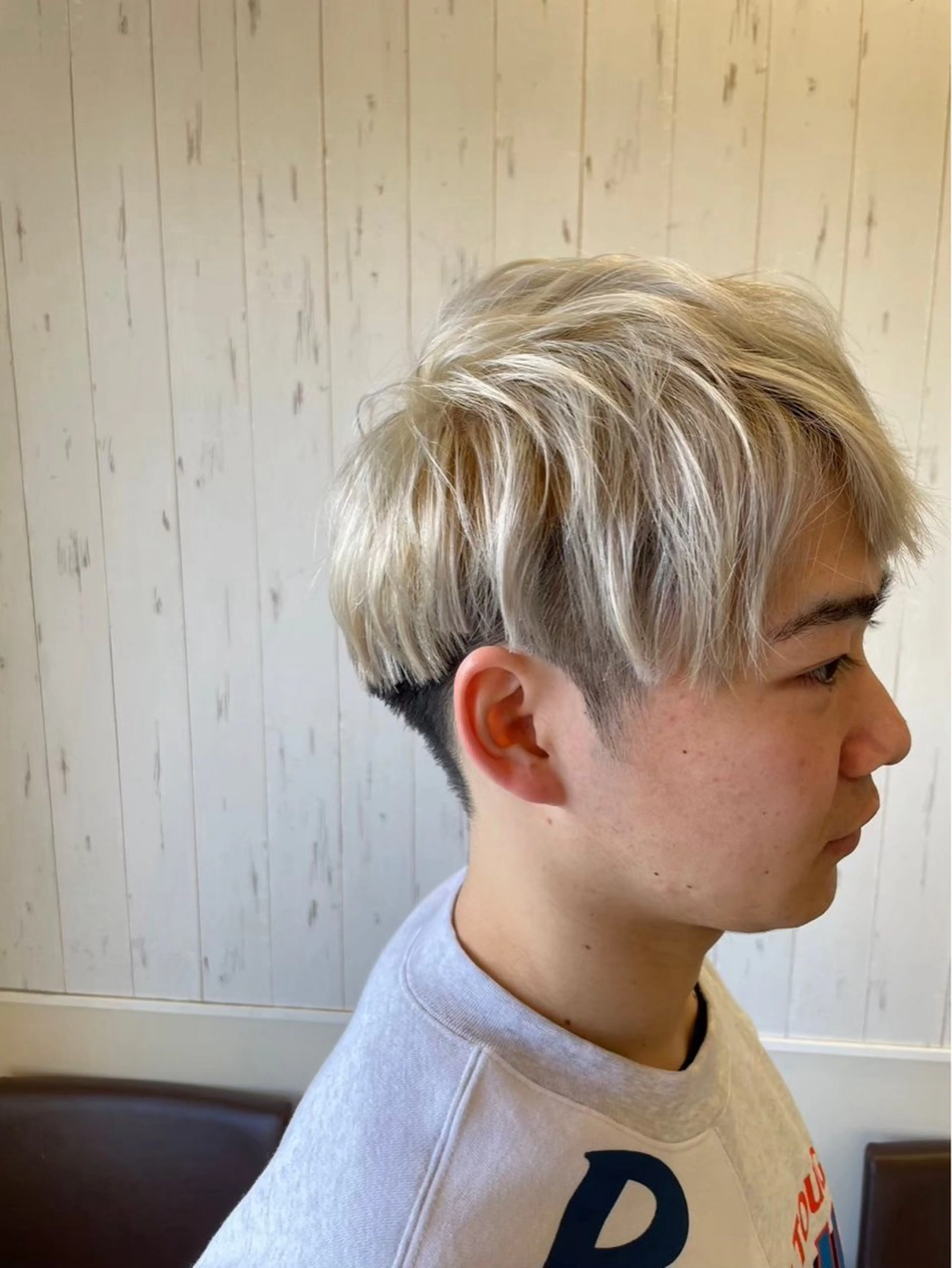 メンズ スガト 🎨透明感カラー✨️のヘアスタイル