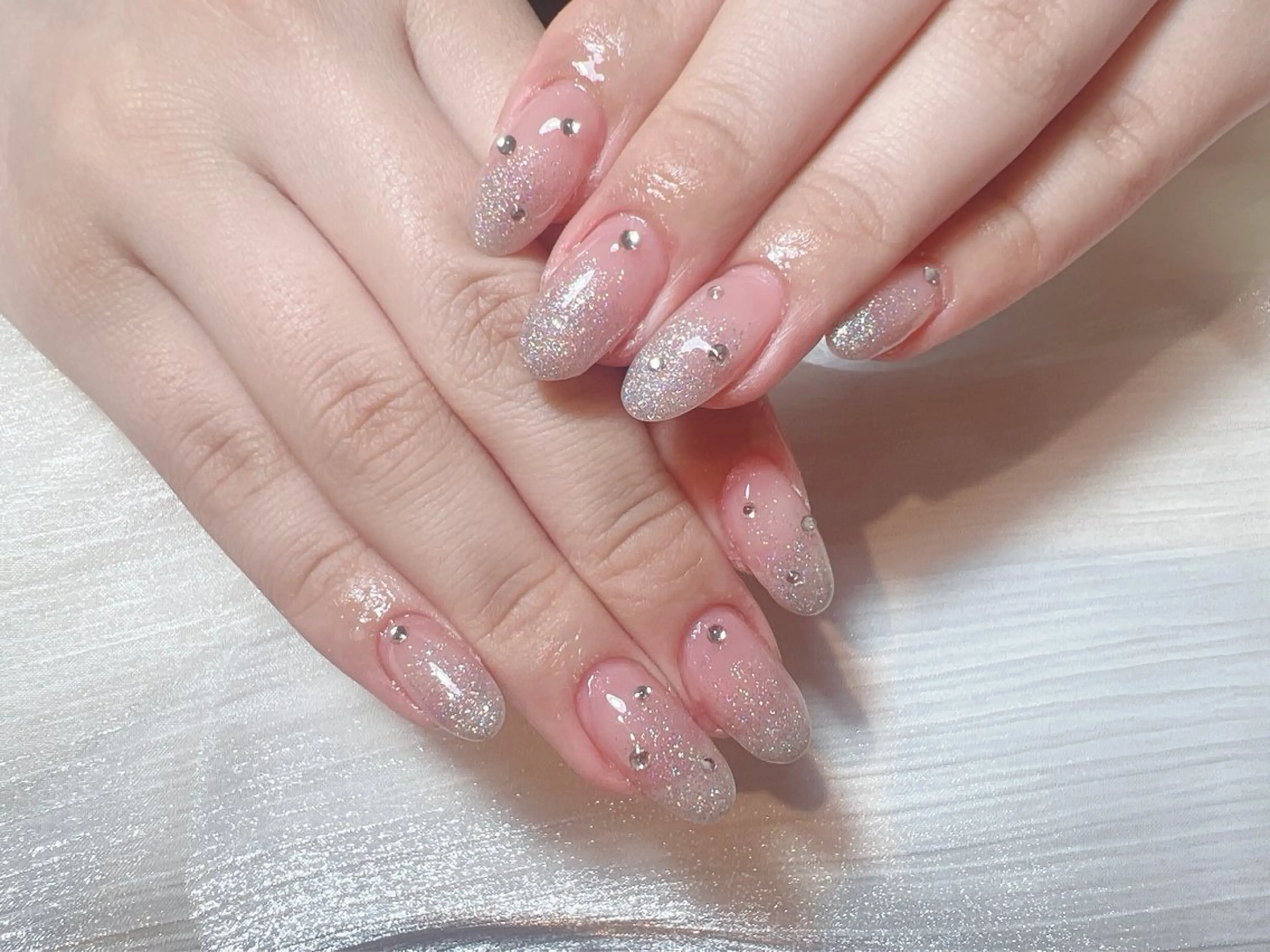 ネイル フレンチネイル 韓国ネイル マグネットネイル ニュアンスネイル オフィスネイル ハンドネイル ユミネイルサロン所属・ユミ ネイルサロンのネイルデザイン