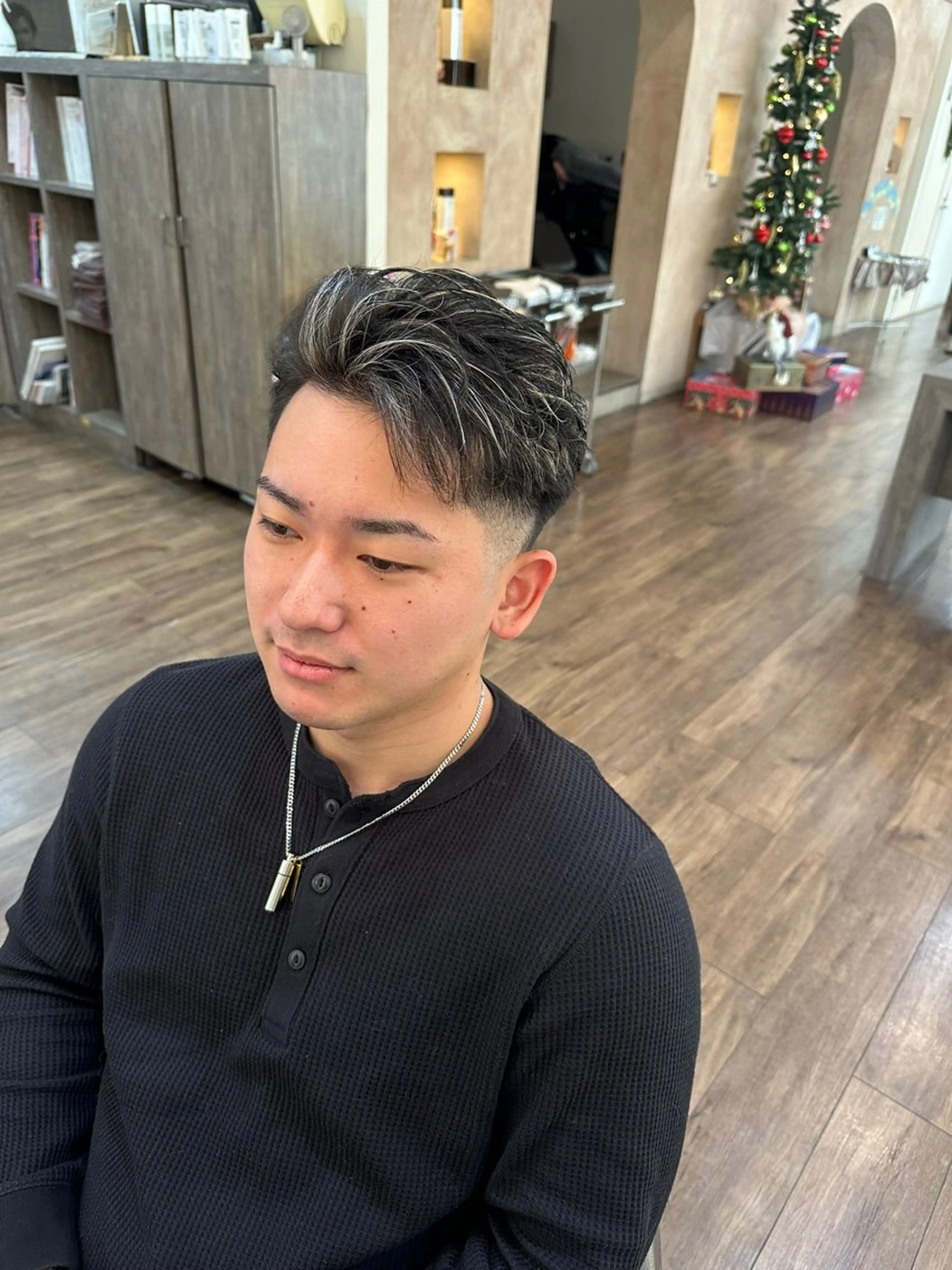 ショート カット 小川 音哉「fluer」のヘアスタイル