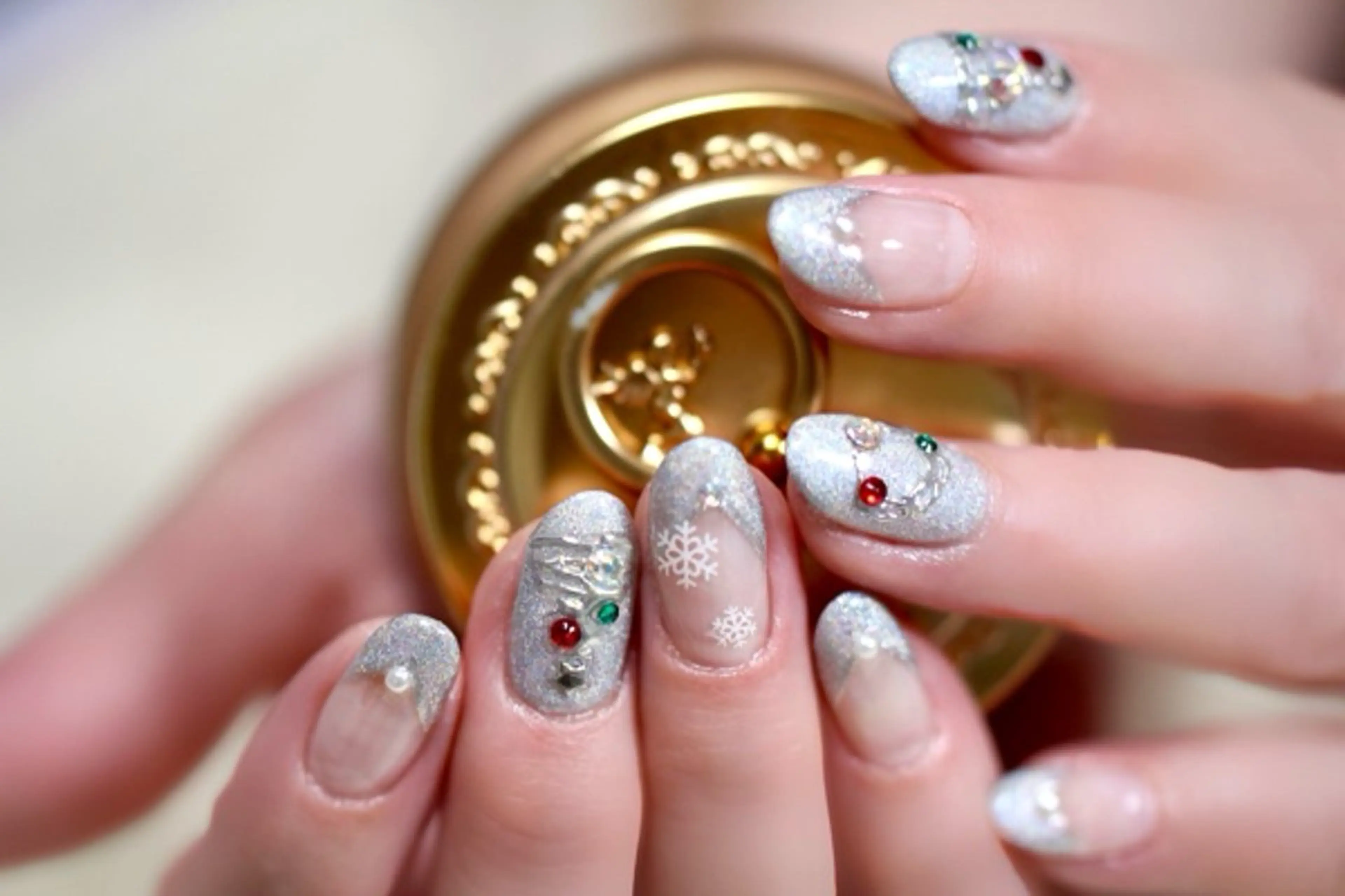 ネイル アートネイル フレンチネイル ジェルネイル マグネットネイル マグネットフレンチ ママリンド　志村坂上店所属・しみ えんのネイルデザイン