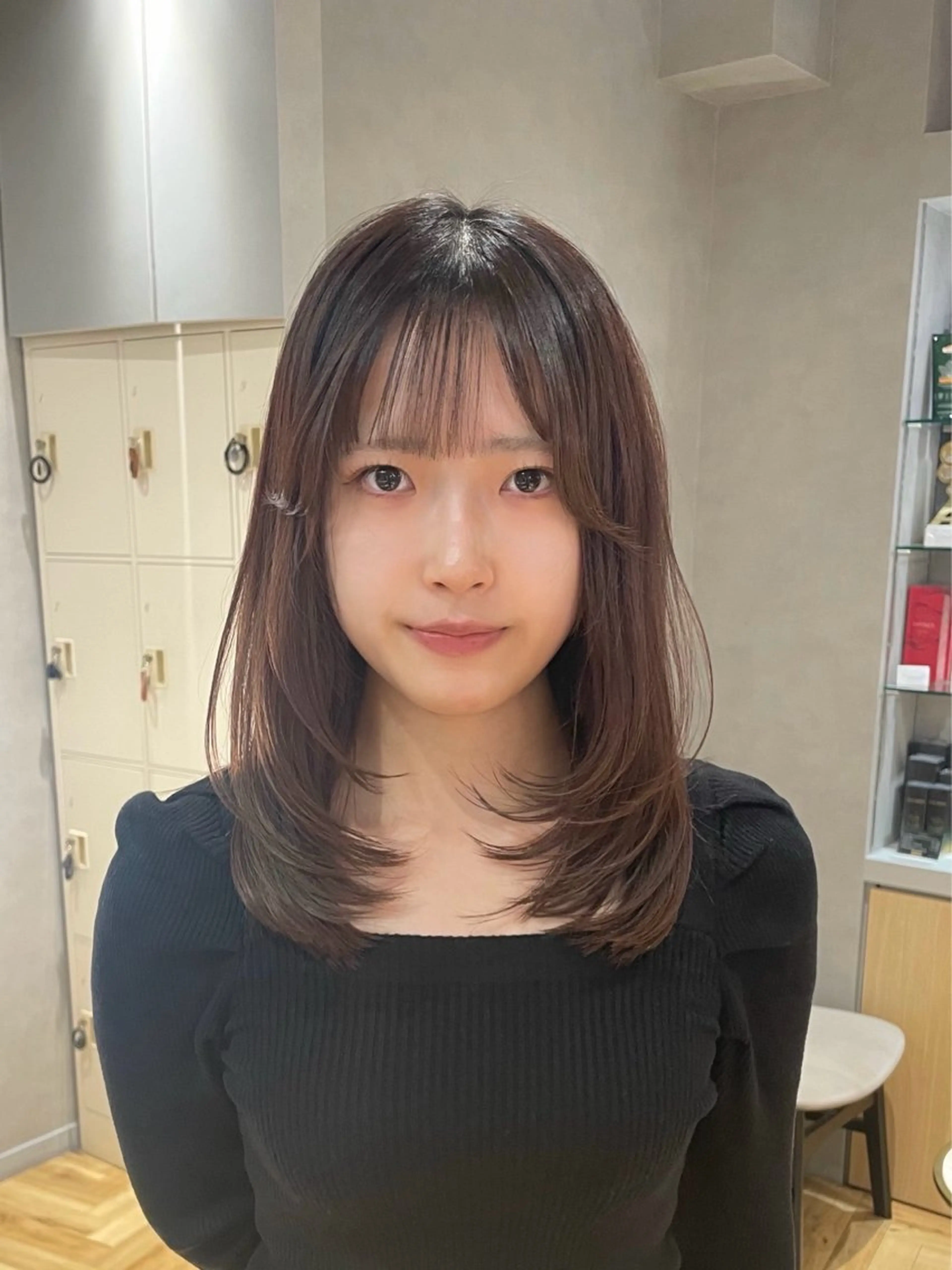 ミディアム レイヤーカット シャギー カット 樋口 美咲のヘアスタイル