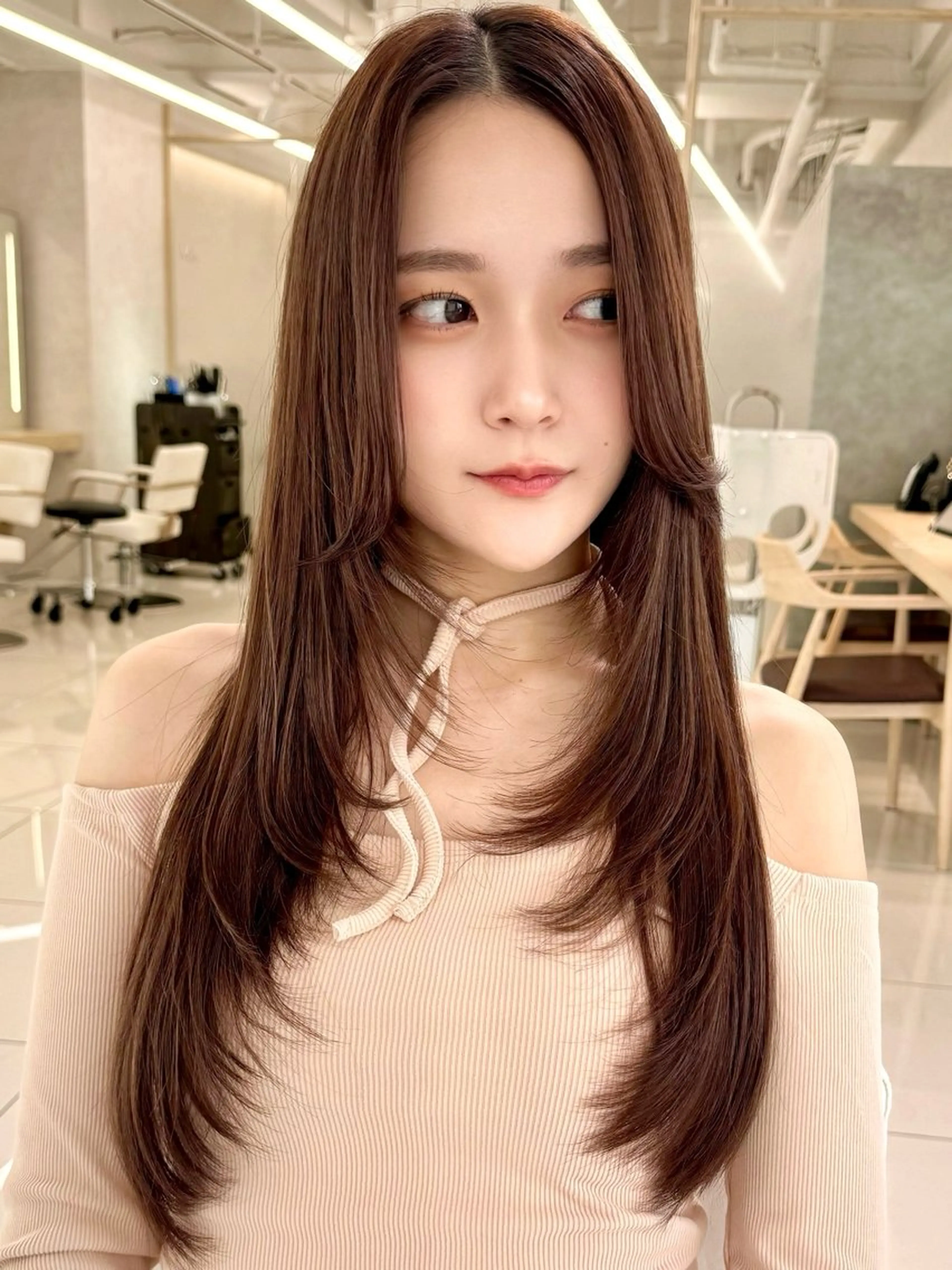 ロング 三鷹で1番ショート ボブをカットする新谷のヘアスタイル