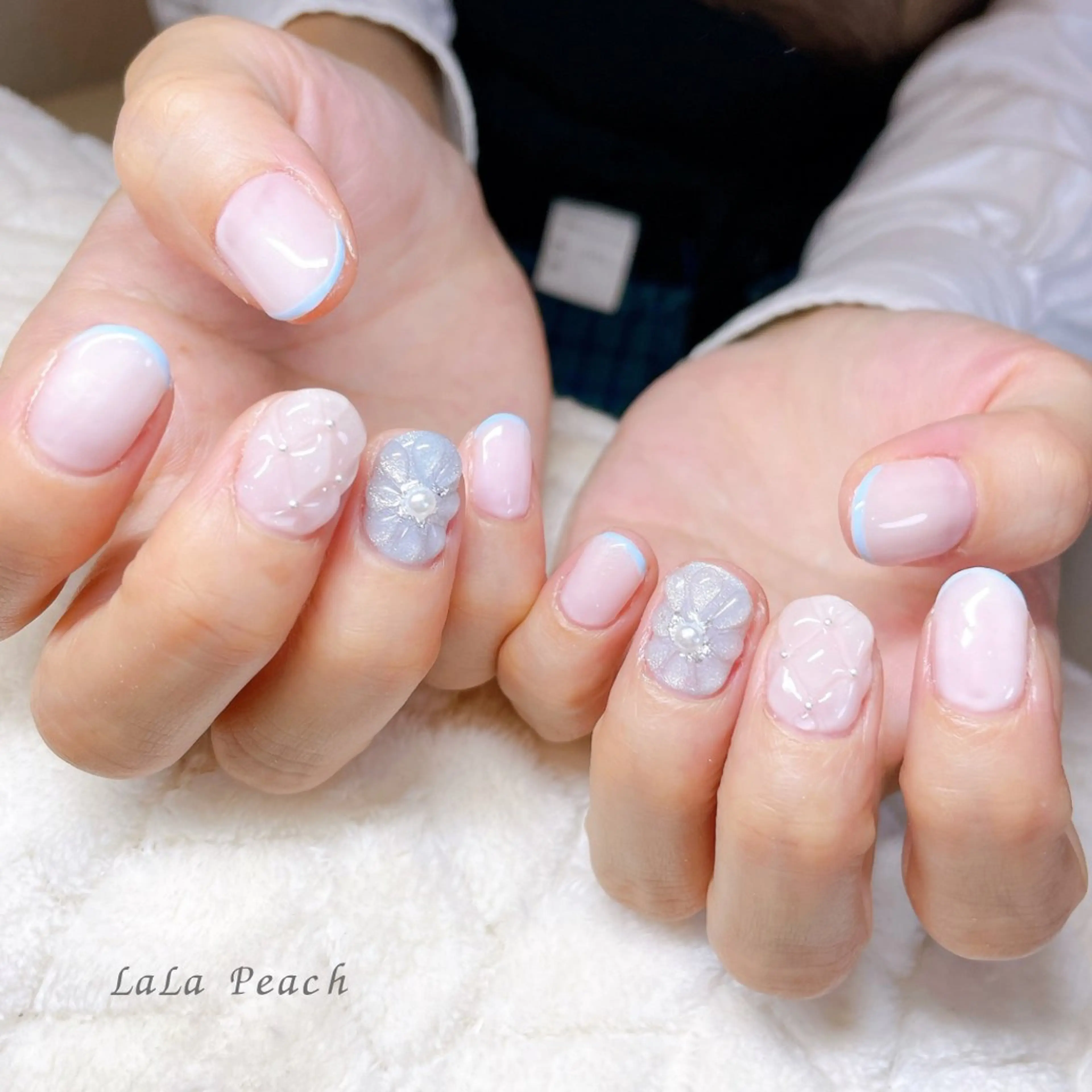 ネイル フレンチネイル ジェルネイル ハンドネイル LaLa Peach 福岡のマツエク・マツパデザイン