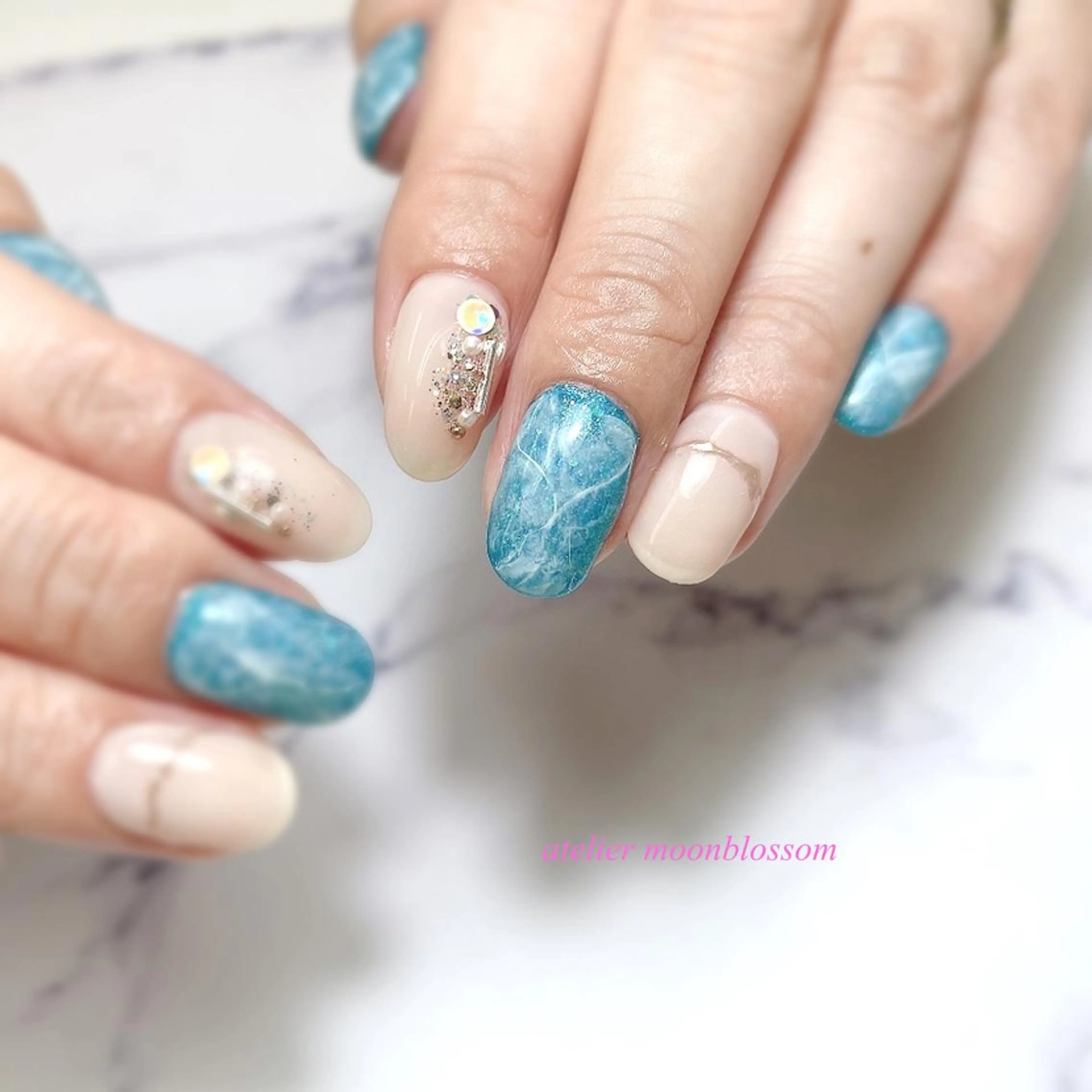 ネイル アトリエ ムーンブロッサムのネイルデザイン