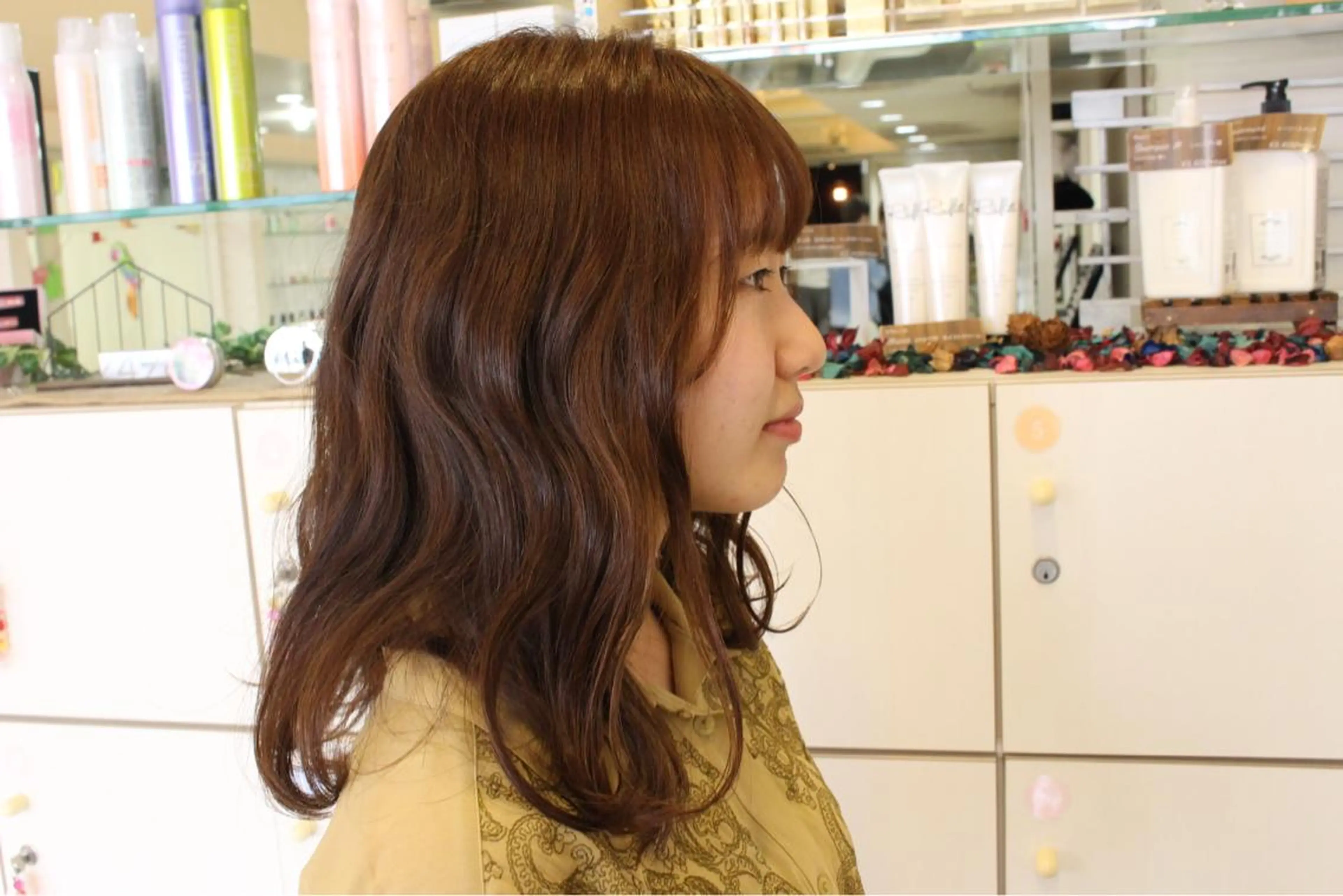 ミディアム カラー アッシュ アッシュグレー 透明感カラー 松本 美香のヘアスタイル