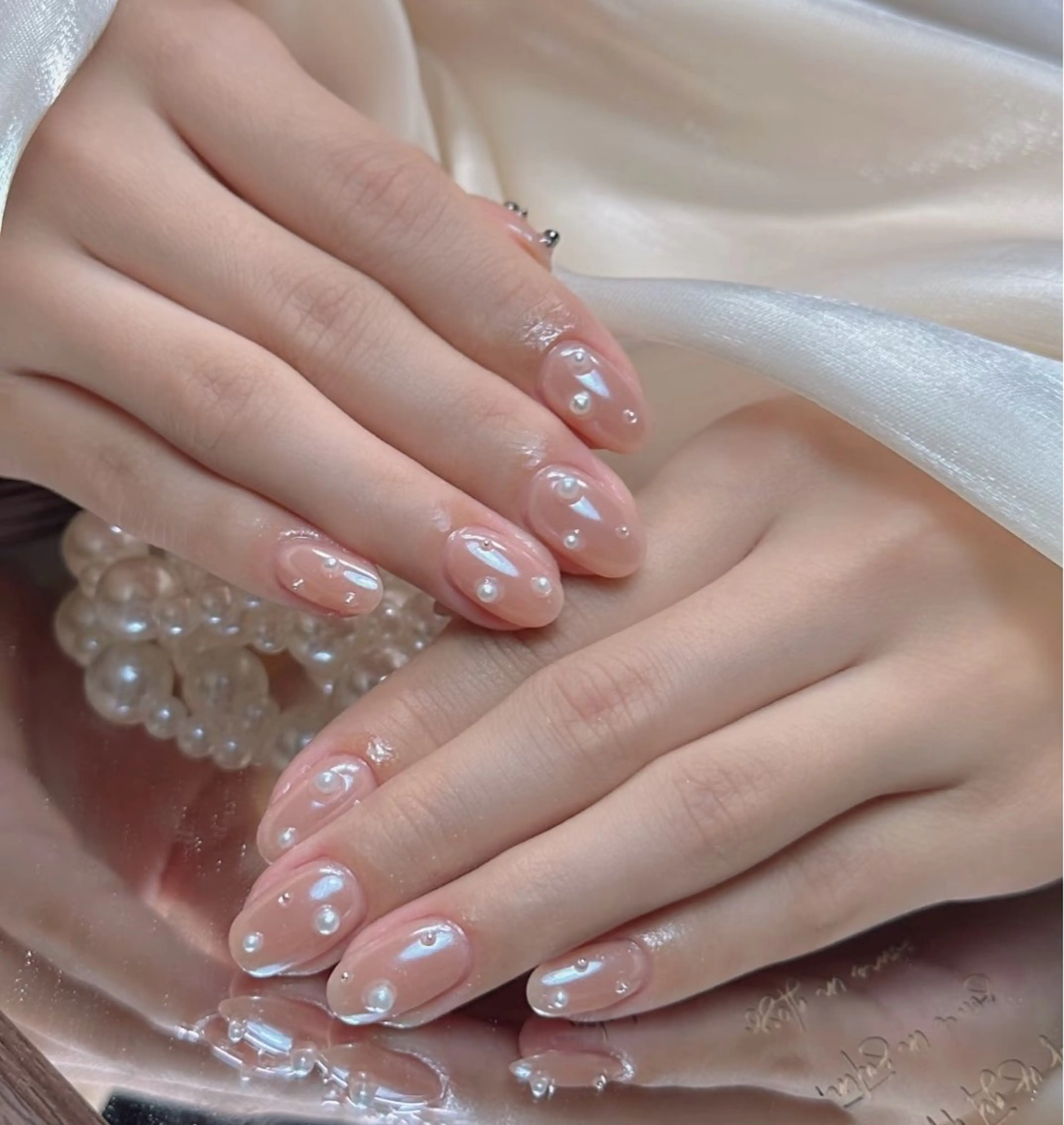 ネイル アートネイル べっ甲ネイル チークネイル 成人式 長さ出し ハンドネイル ハンドケア For you. Nail Salonのネイルデザイン
