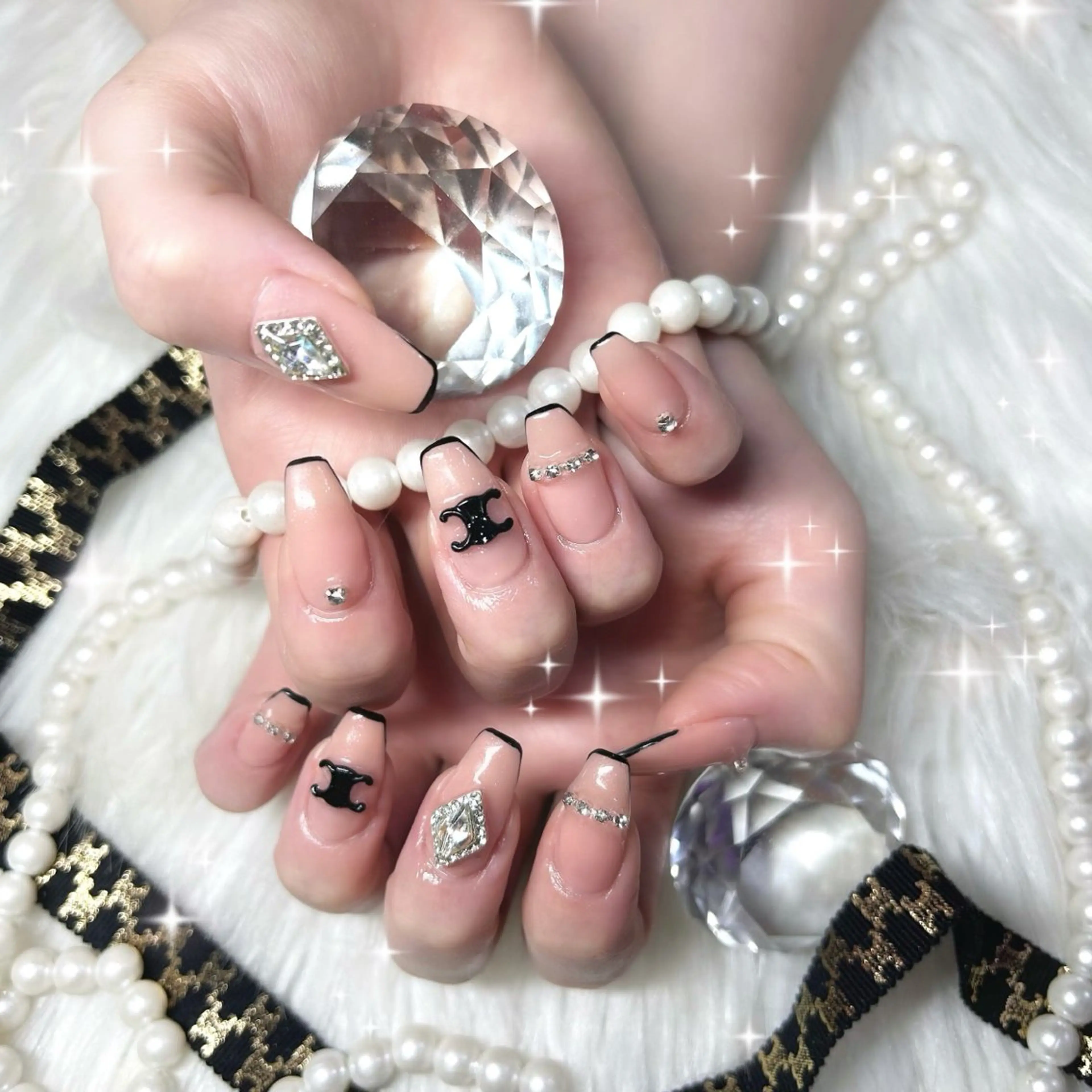 ネイル élu by Noriko 前原のネイルデザイン