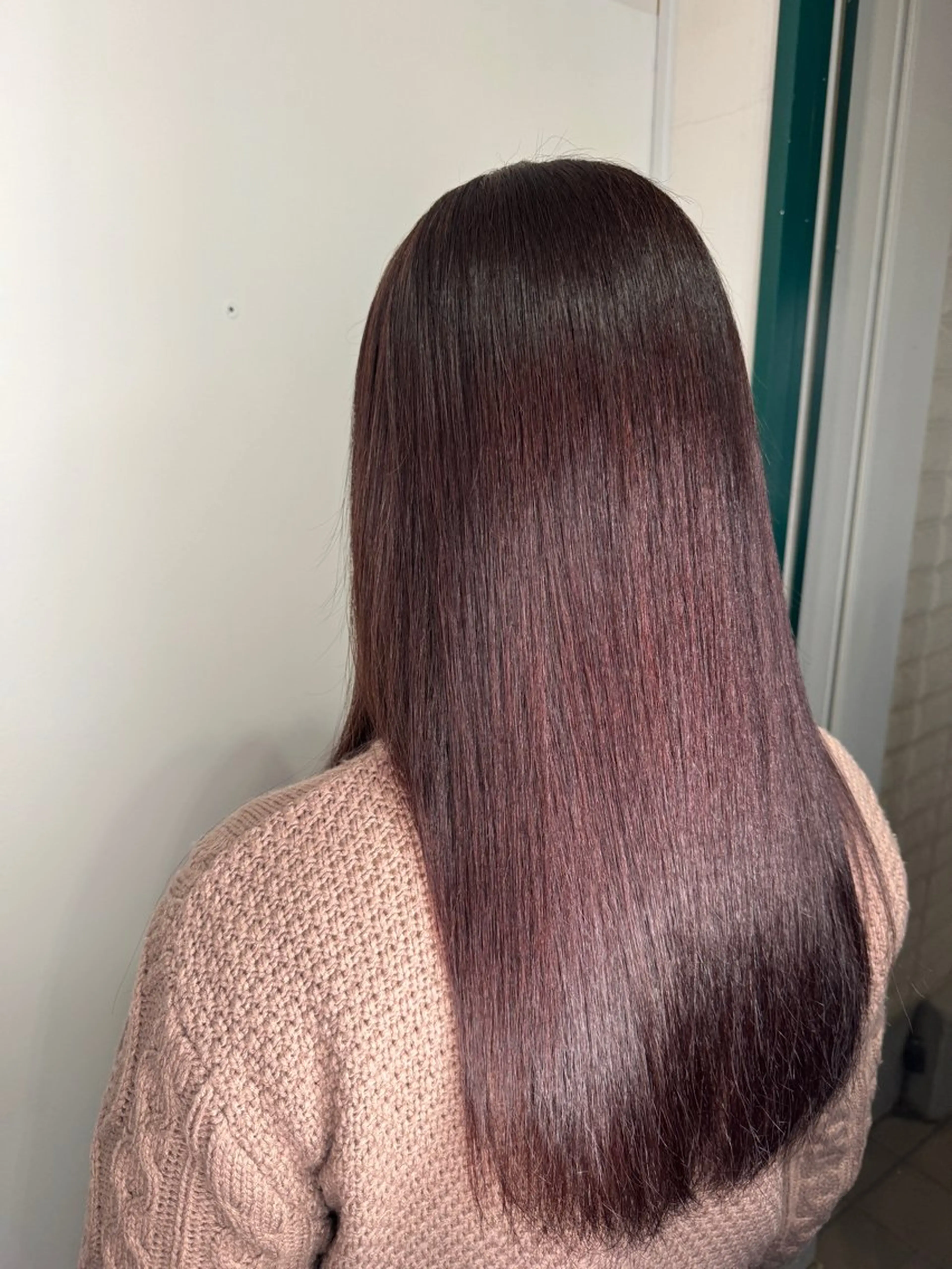 ロング カラー 大塚 しおりのヘアスタイル