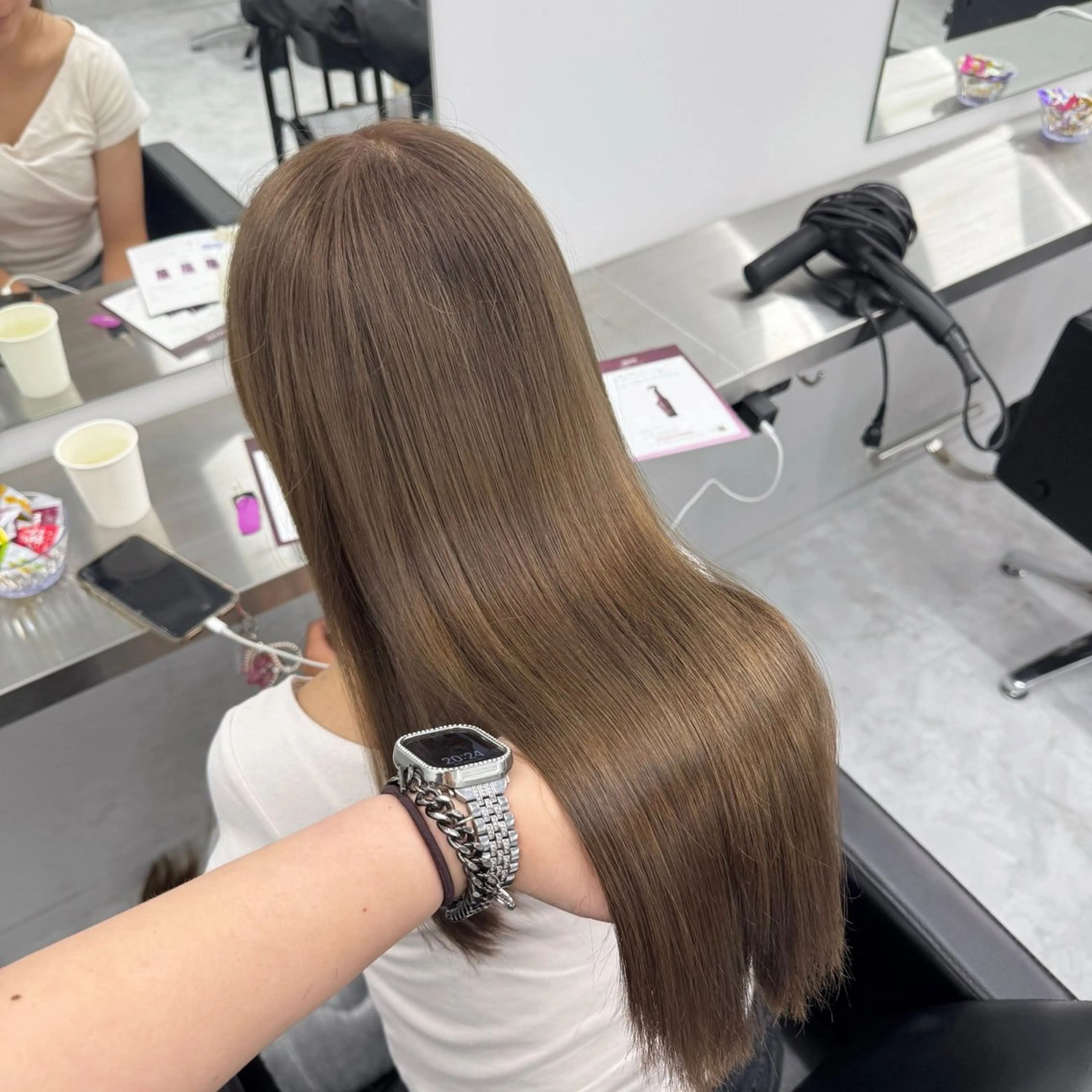 ロング うる艶🫧寒色カラー 💜🦋🫧ミズキのヘアスタイル