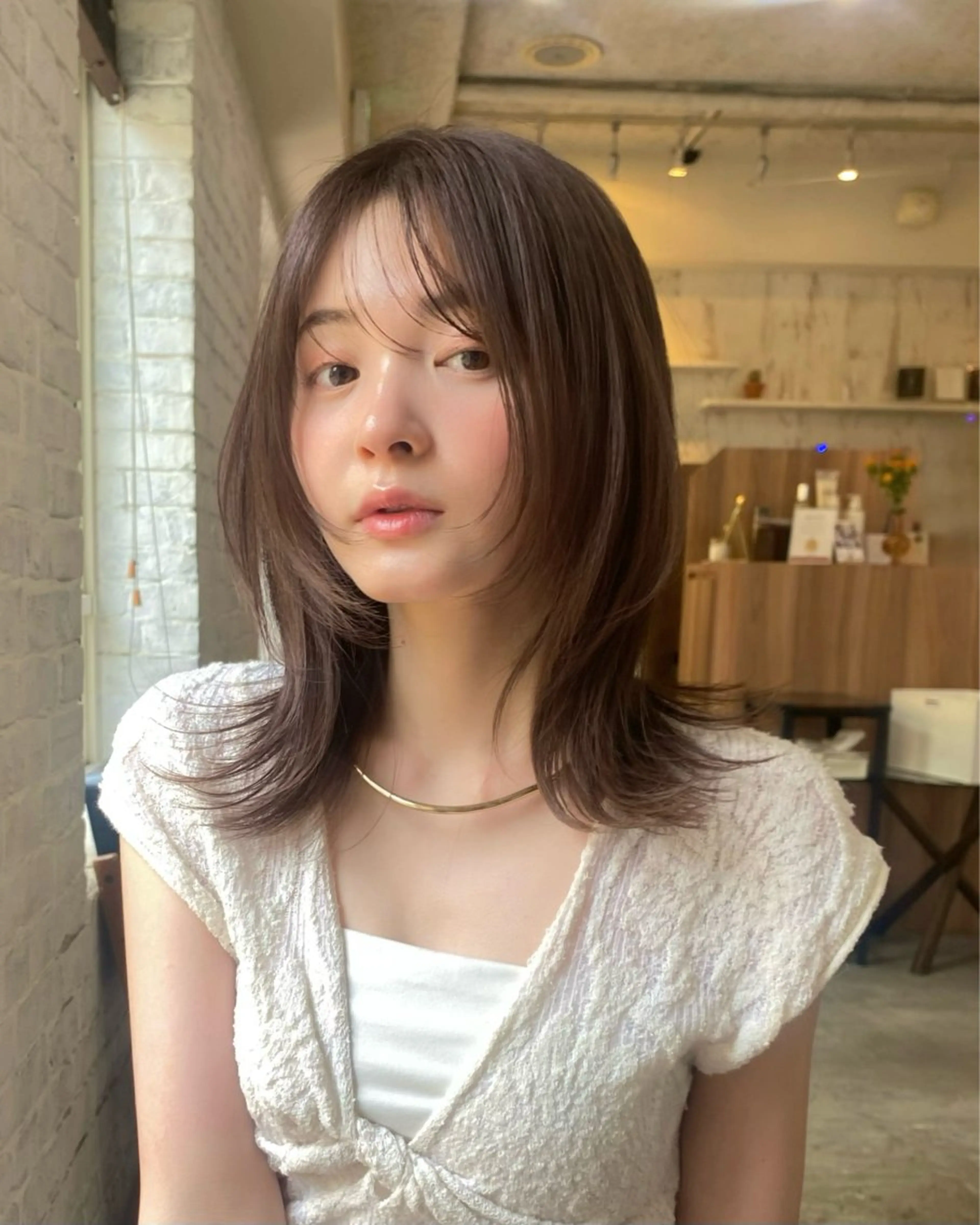 ミディアム カラー 似合わせカット shiori/暖色/ レイヤー/似合わせのヘアスタイル