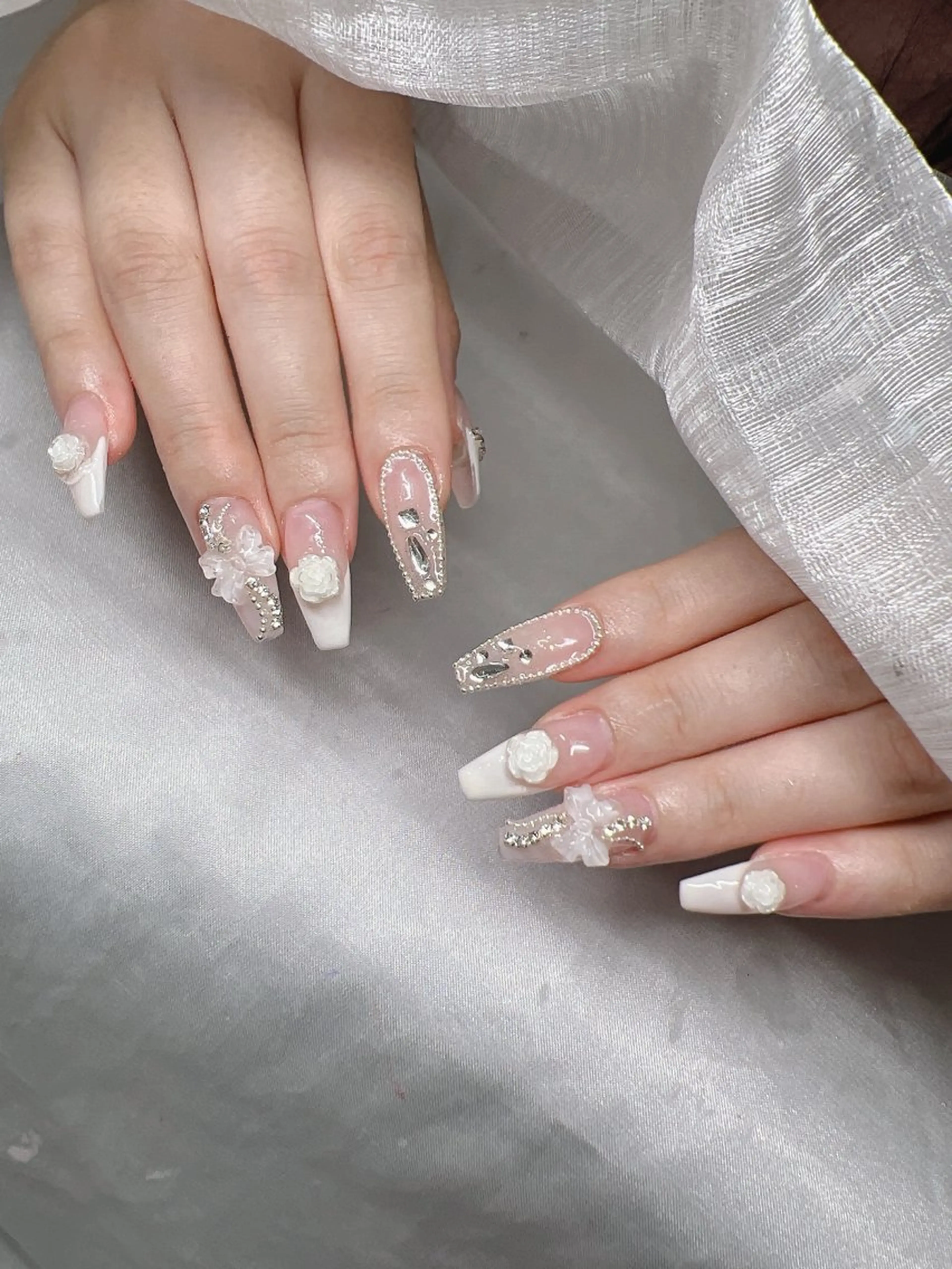 ネイル ハンドネイル Lee Nailsのネイルデザイン