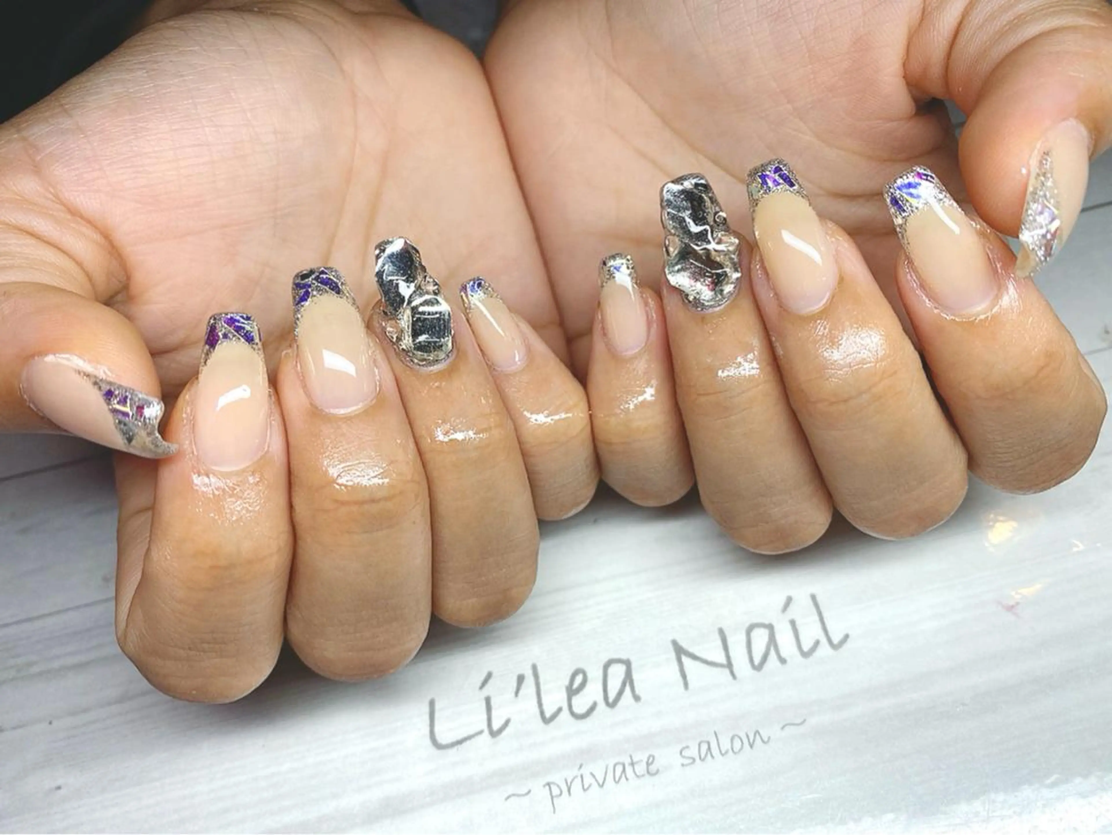 ネイル Li'leaNail AINAのネイルデザイン