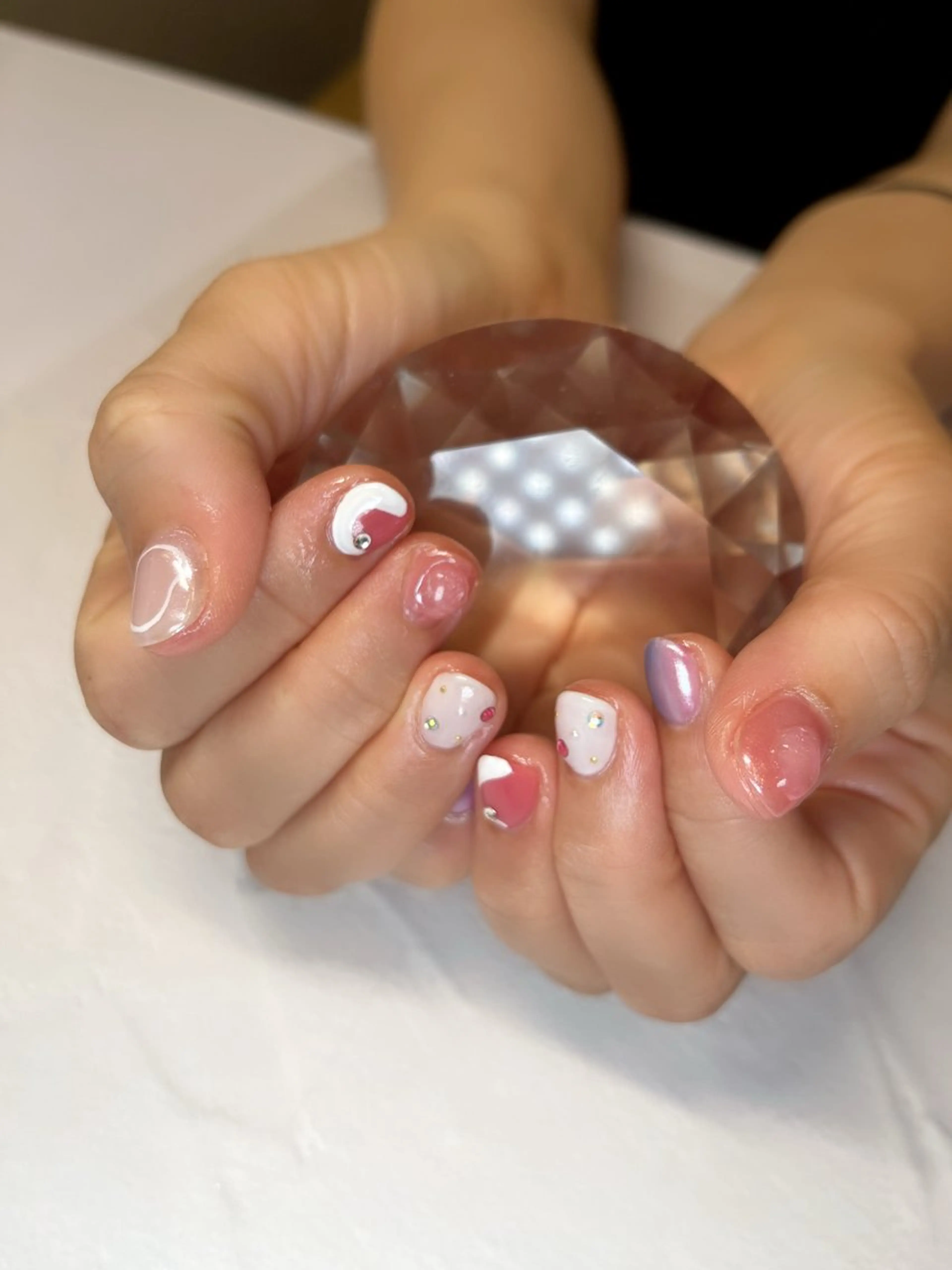 ネイル ハンドネイル li___nail 31のネイルデザイン