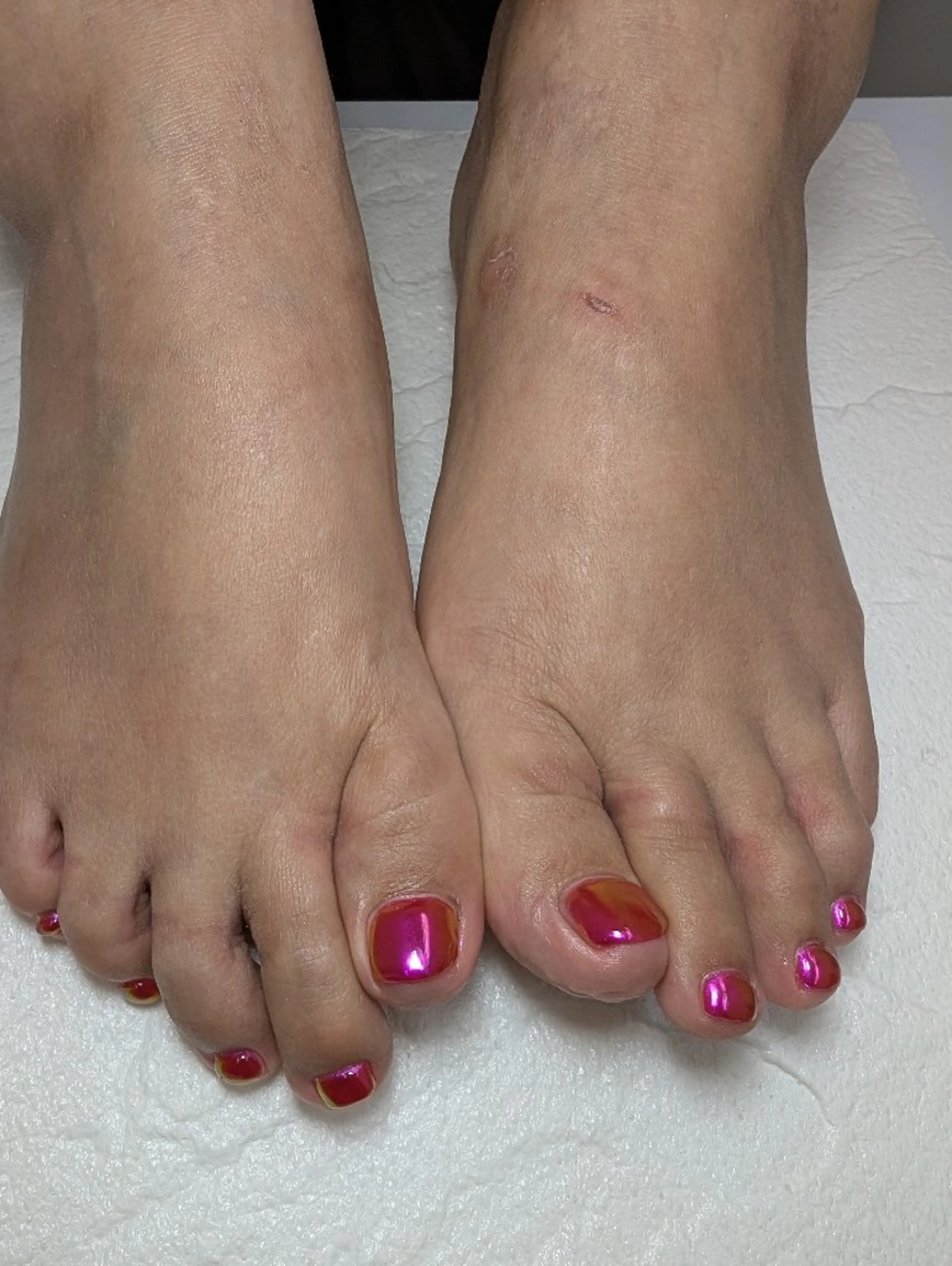 ネイル フットネイル ワンカラーネイル eclat BEAUTY NAIL SALON　枚方市駅前店所属・松本 ひとみのネイルデザイン