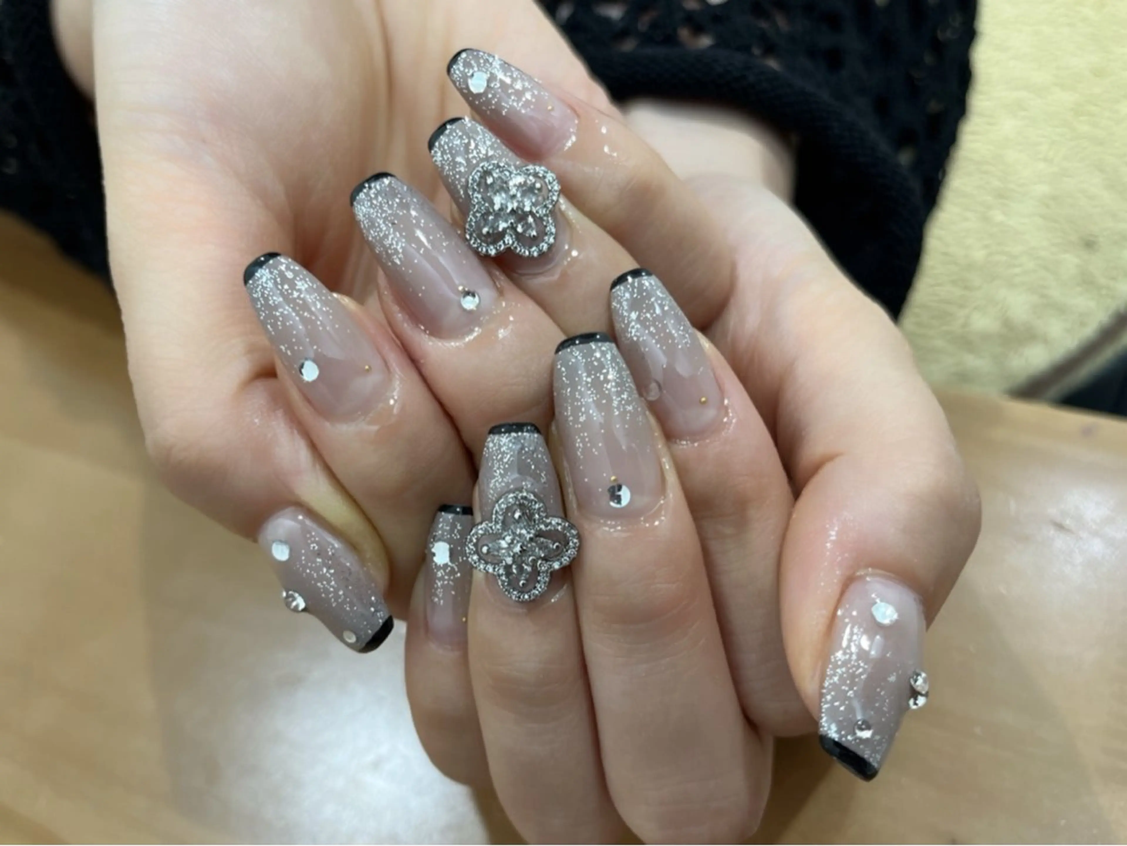 ネイル 持ち込み ハンドネイル 中川 愛理のネイルデザイン