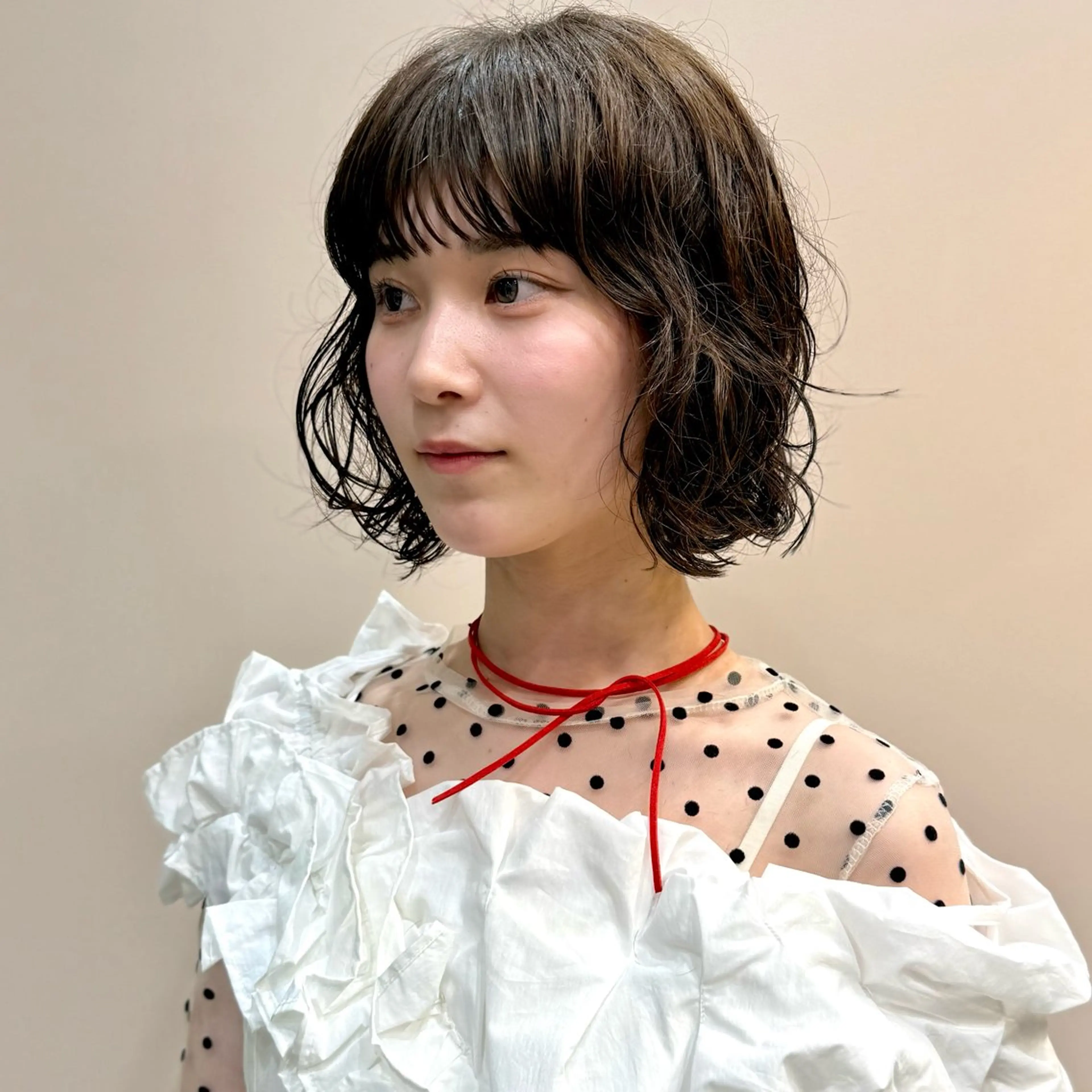 ミディアム カット パーマ 艶ブリーチカラー✨ ボブレイヤーSakiのヘアスタイル