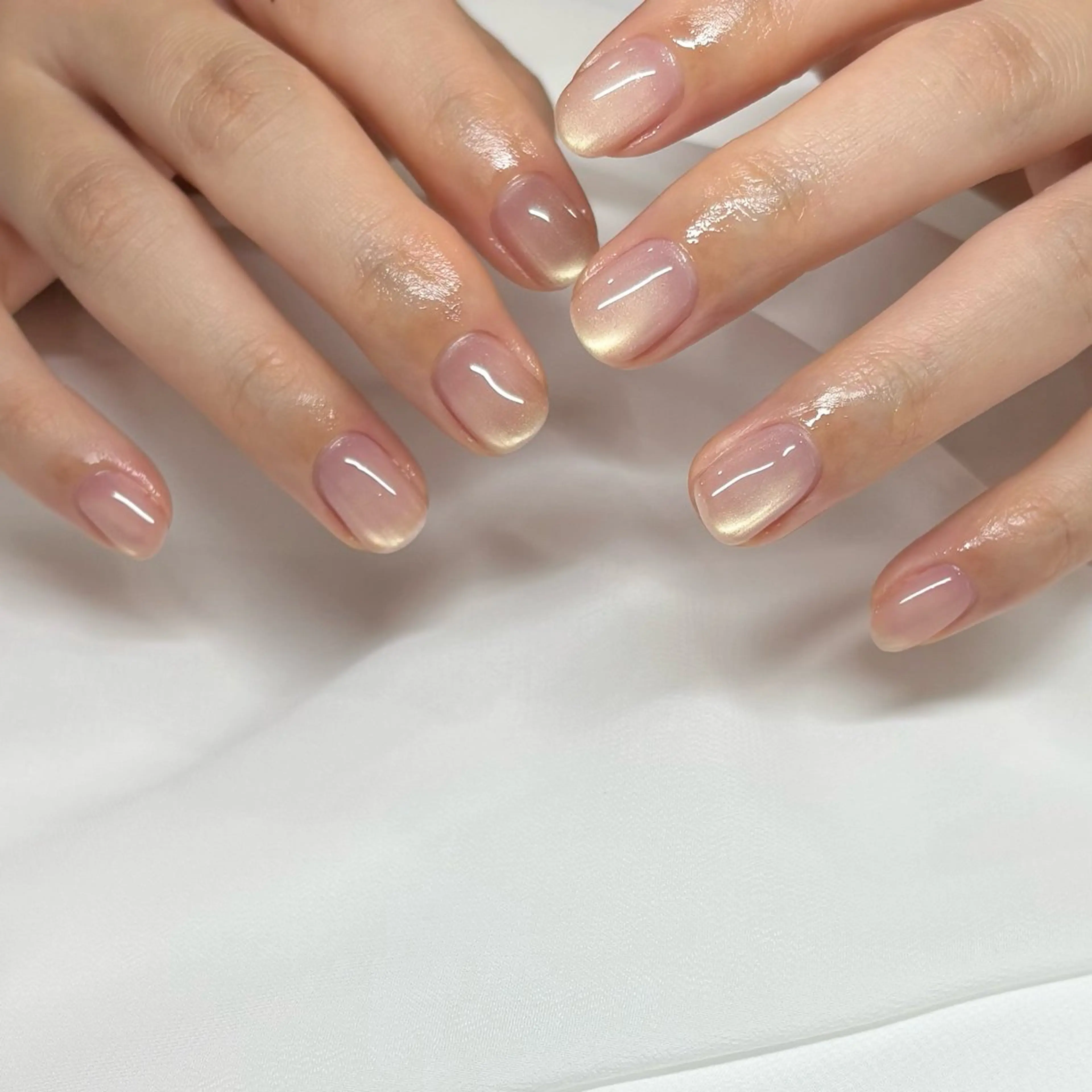 ネイル パラジェルサロン 大人女性が通うサロンのネイルデザイン