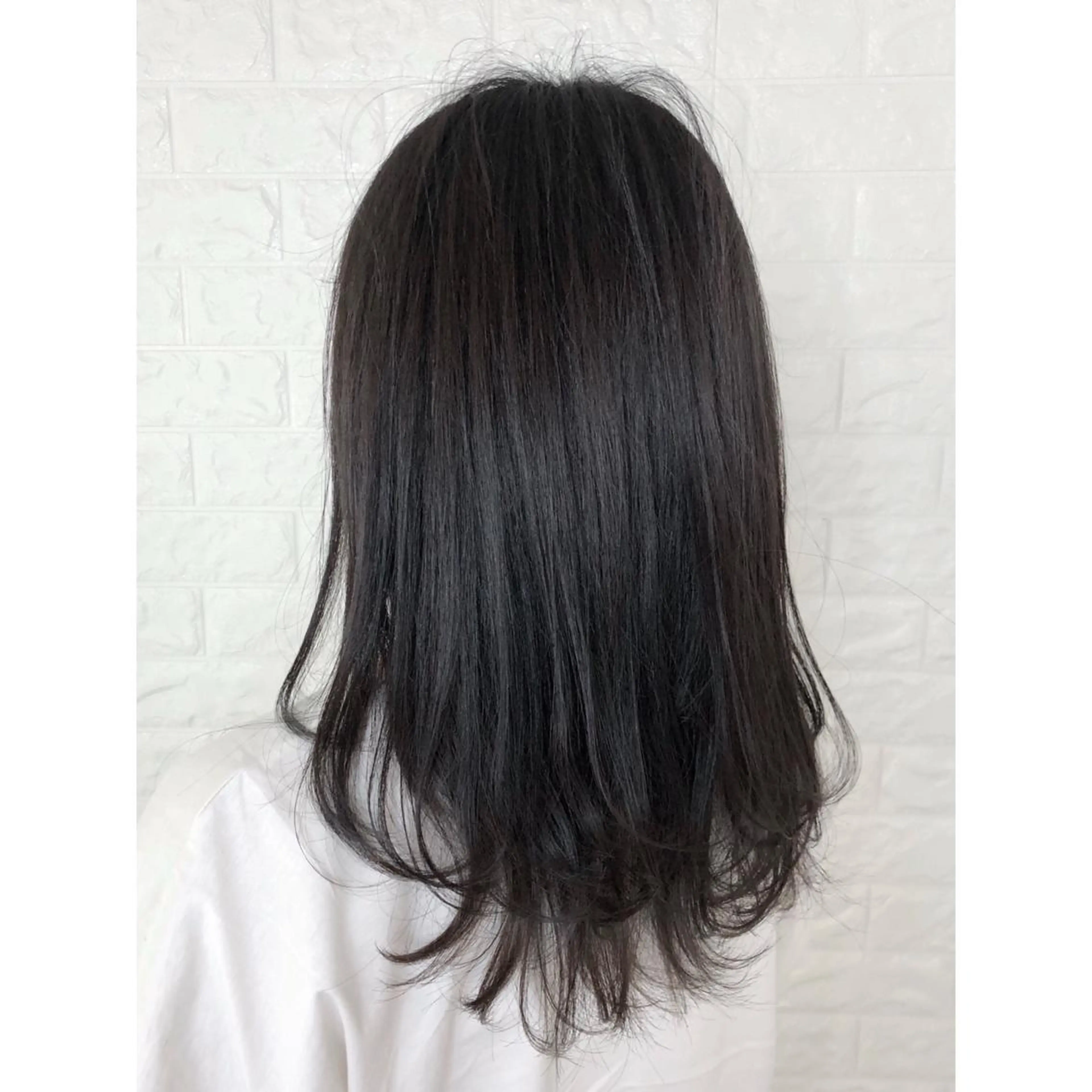 セミロング カラー アッシュ 透明感カラー ダークアッシュ イルミナカラー 学生 髪質改善特化KIZU /艶髪研究（京都）のヘアスタイル