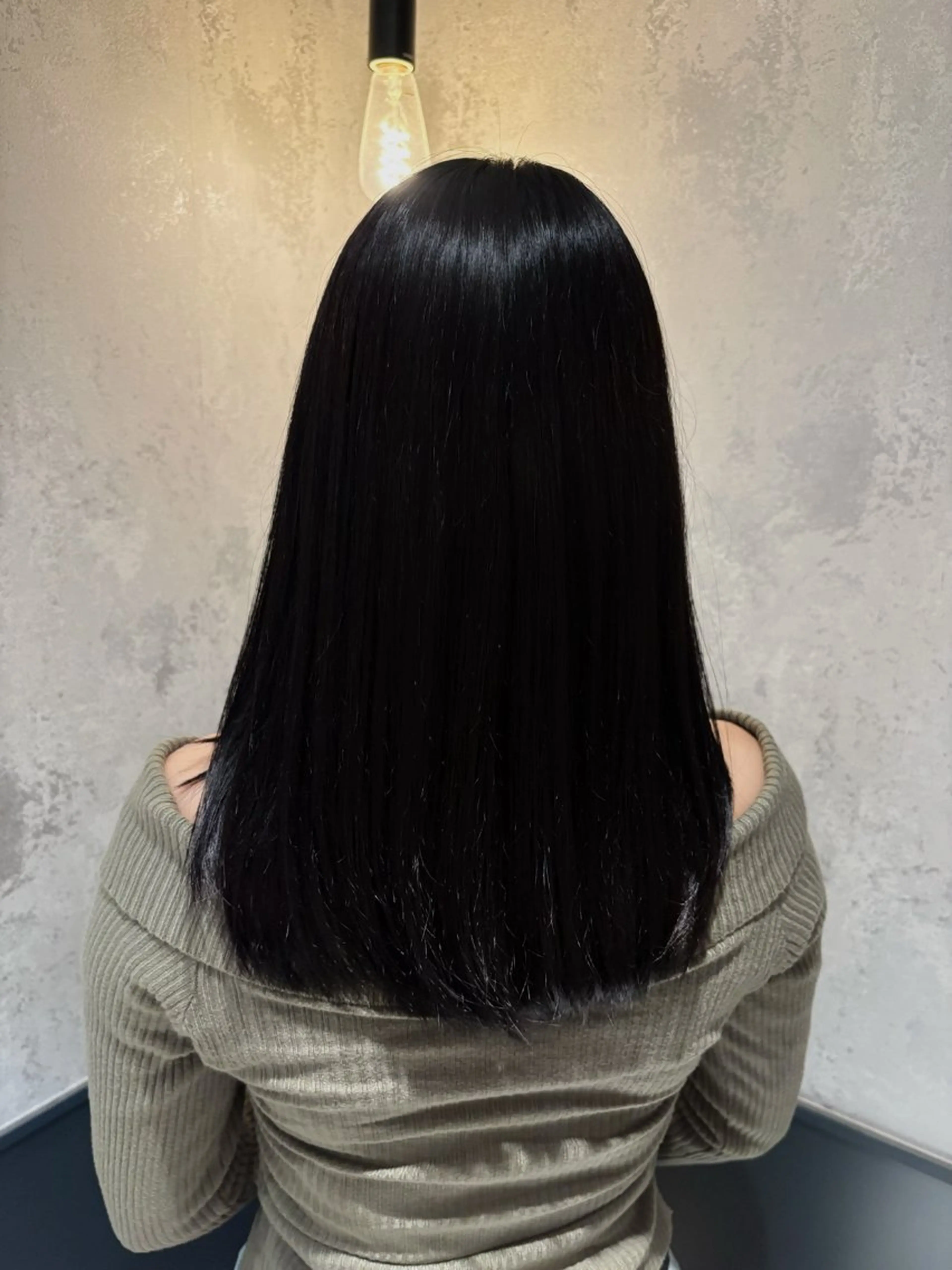 ミディアム 向山 月雫のヘアスタイル