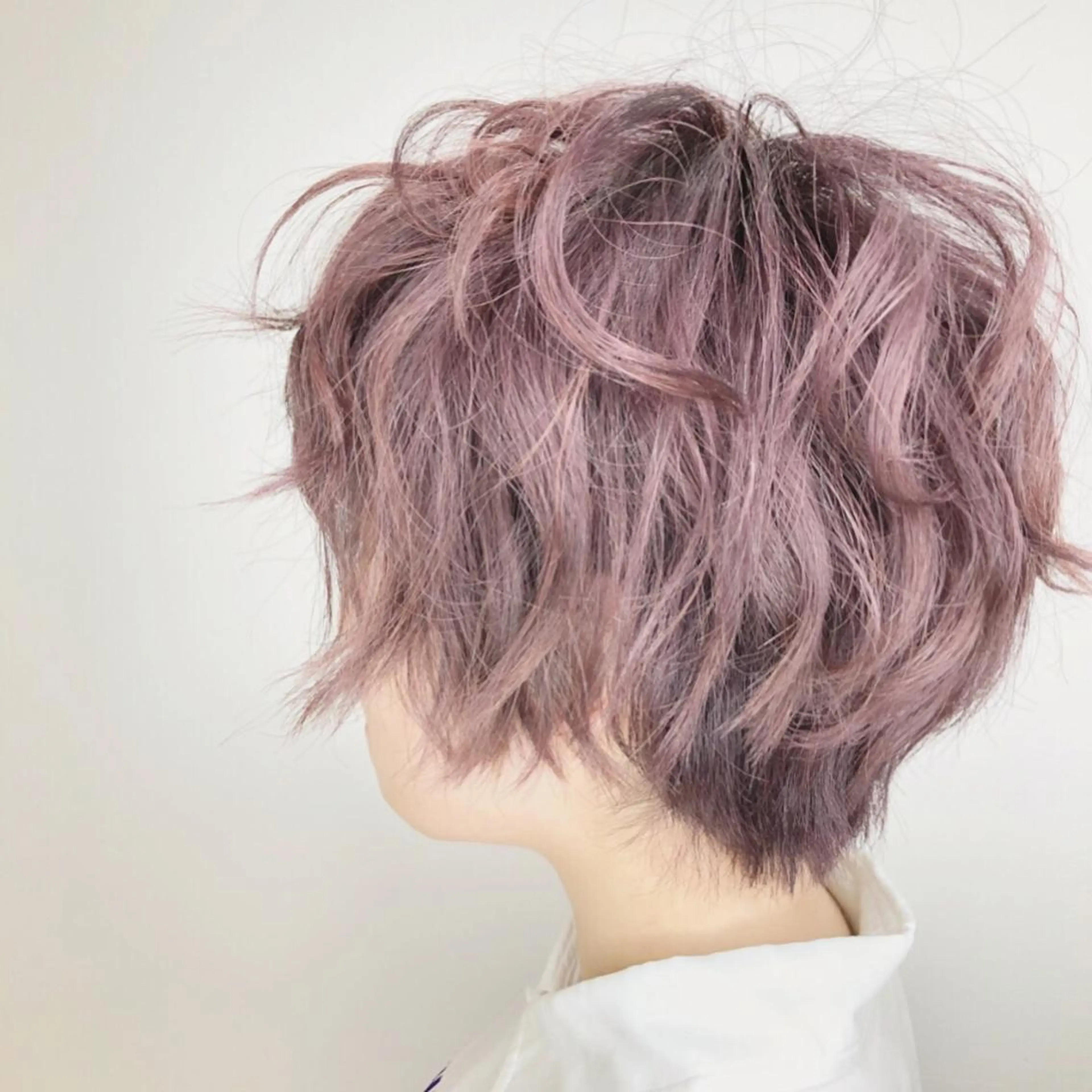 ショート カラー ショートボブ ハンサムショート ボブ ショートヘア 小顔カット カット ヘアカラー トリートメント 上田 篤史のヘアスタイル