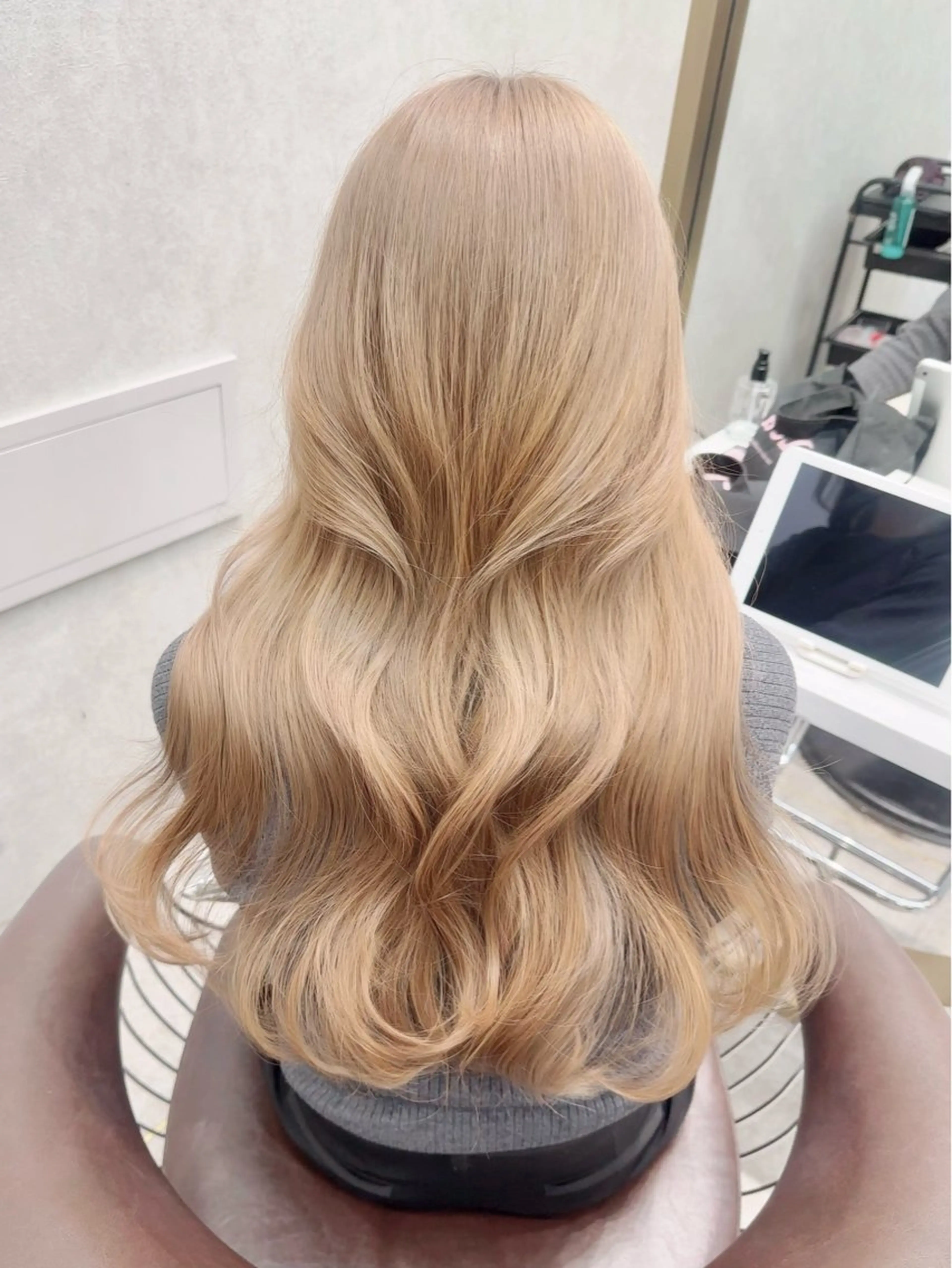 セミロング カラー ヘアアレンジ ヘアカラー トリートメント 天神/ブリーチ/ ブリーチなしカラーのヘアスタイル