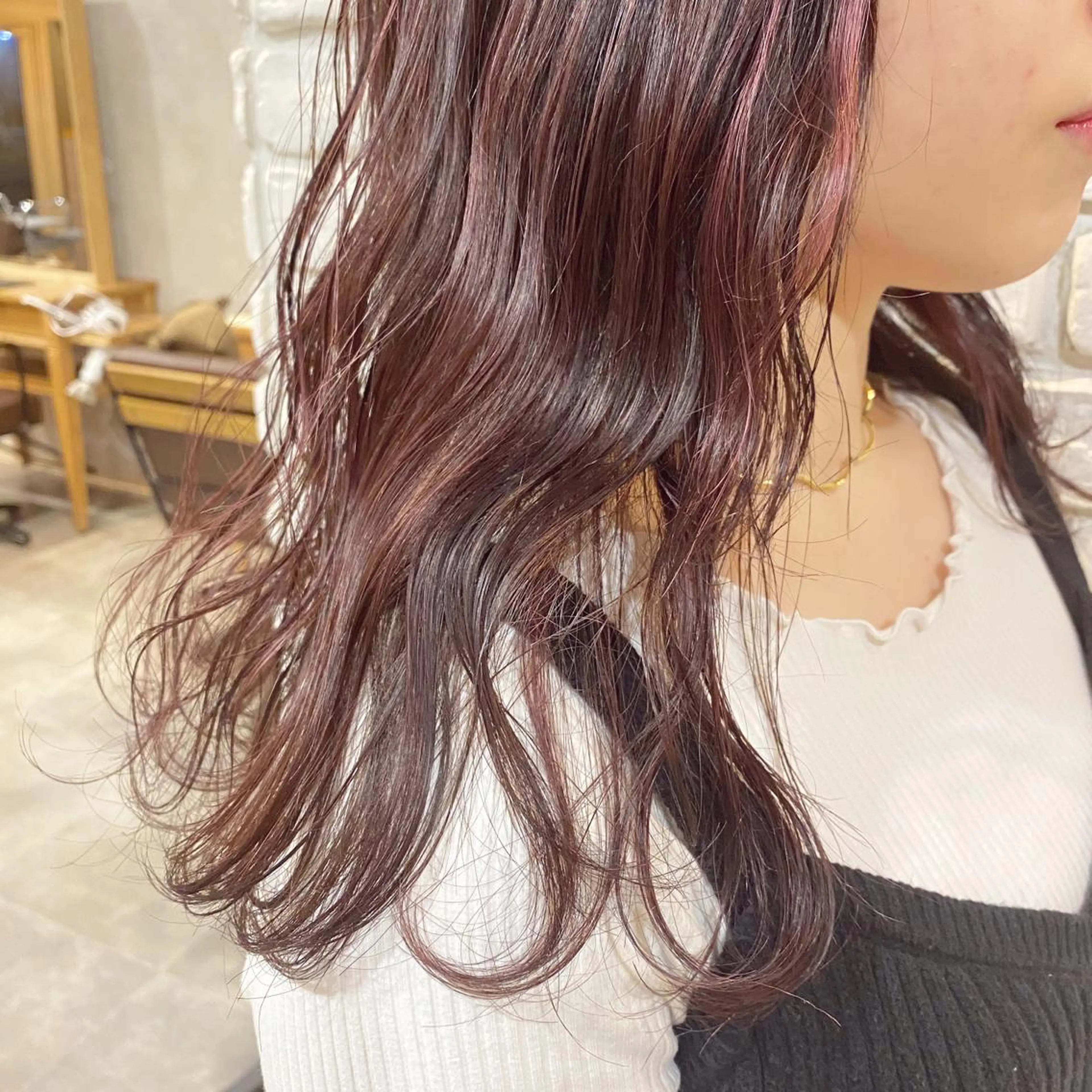 セミロング カラー ヘアアレンジ 対馬 粘音のヘアスタイル