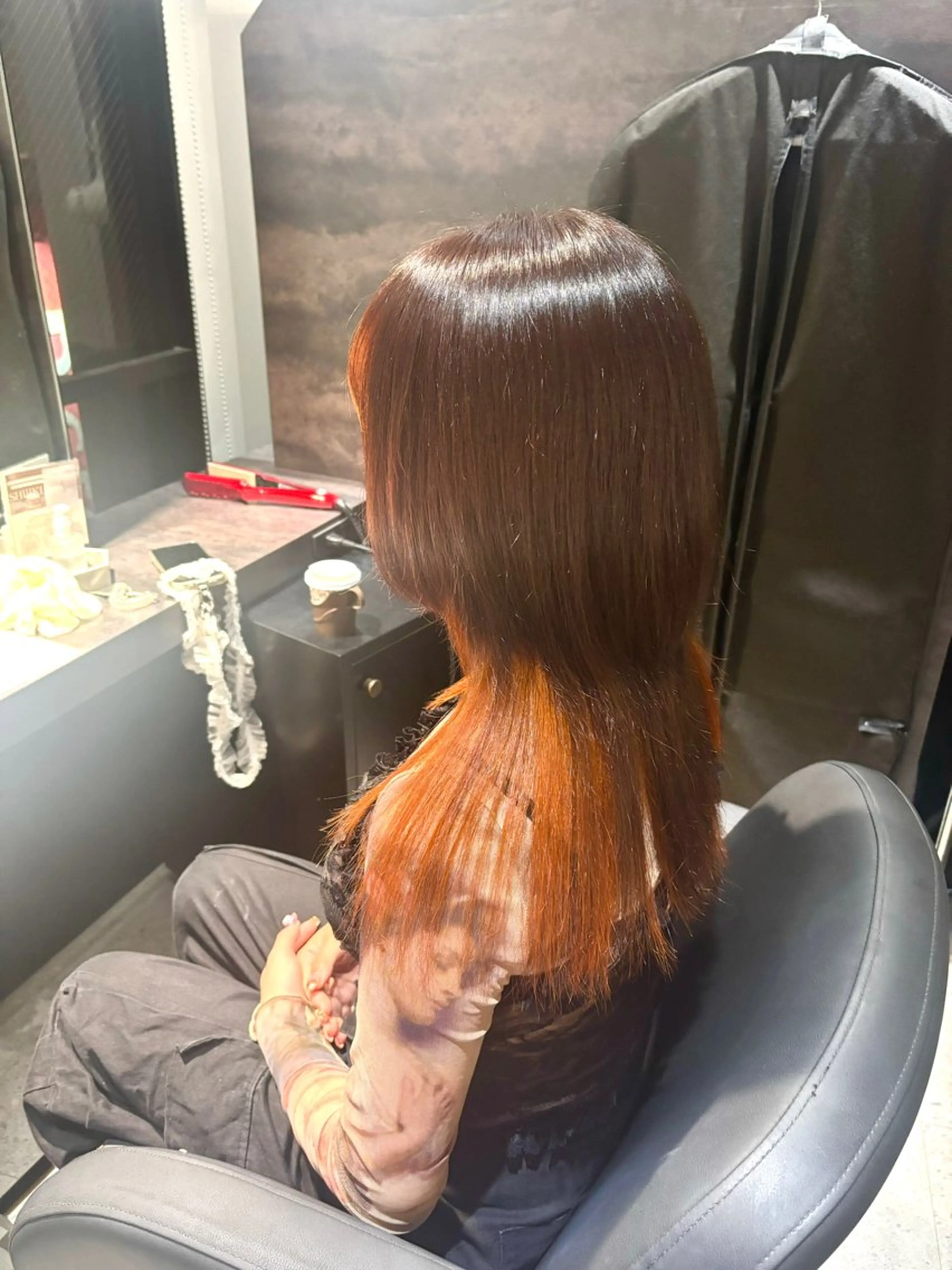 セミロング カット ヘアカラー 佐々木 輝人のヘアスタイル