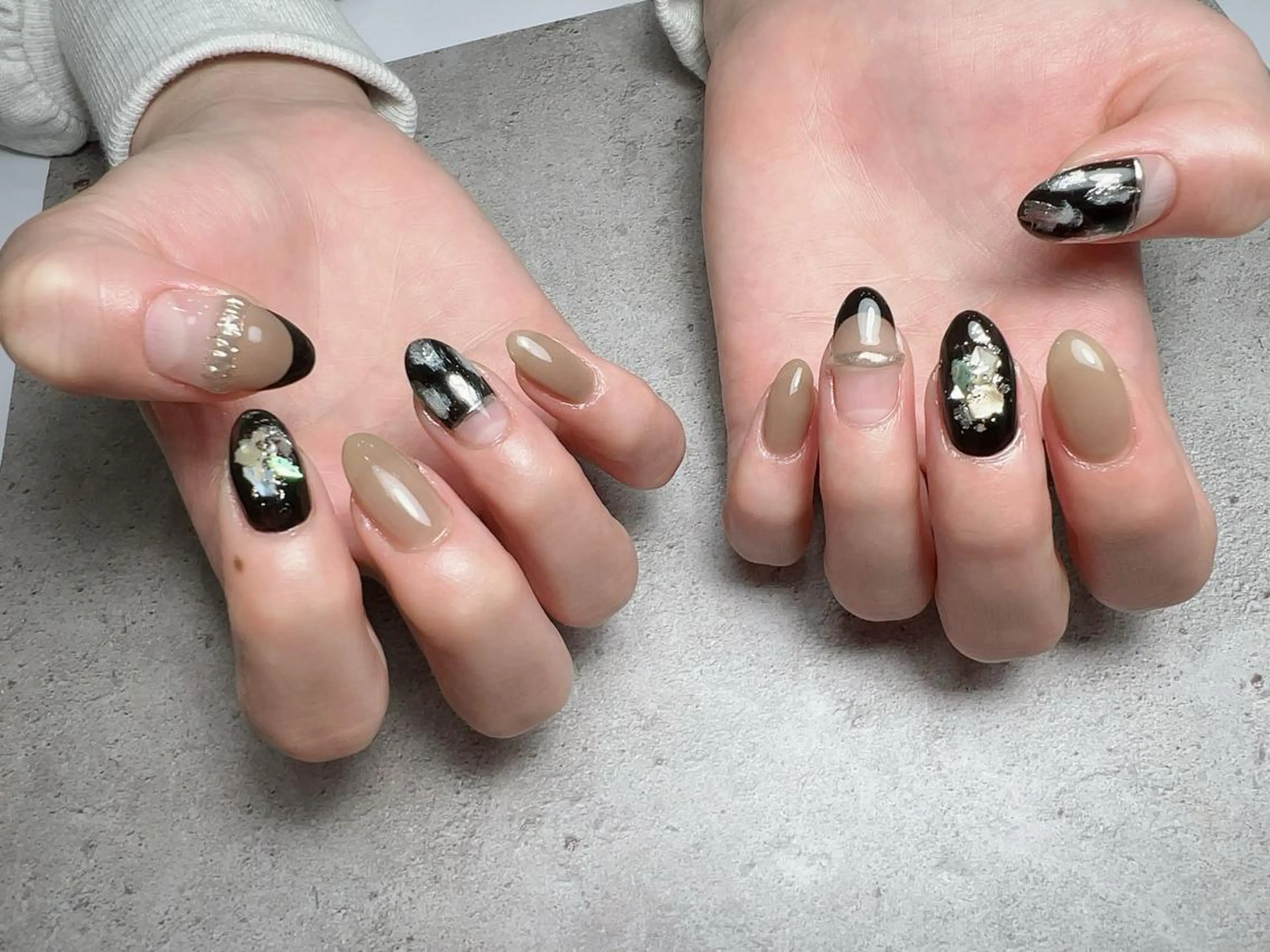 ネイル 𝐑𝐞𝐯𝐢𝐨 ___堺市西区のマツエク・マツパデザイン