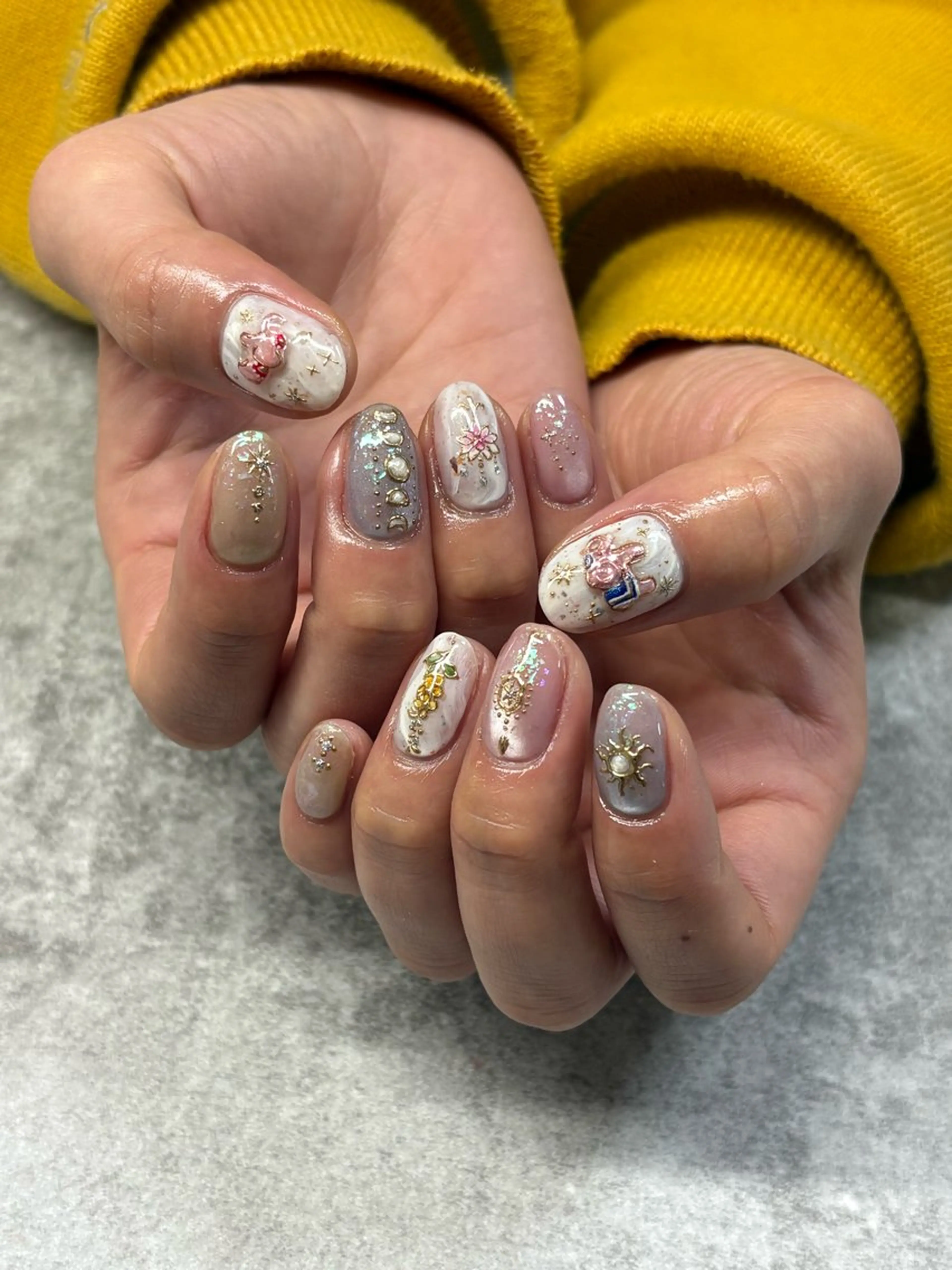 ネイル ハンドネイル FIORITURA Maikoのネイルデザイン